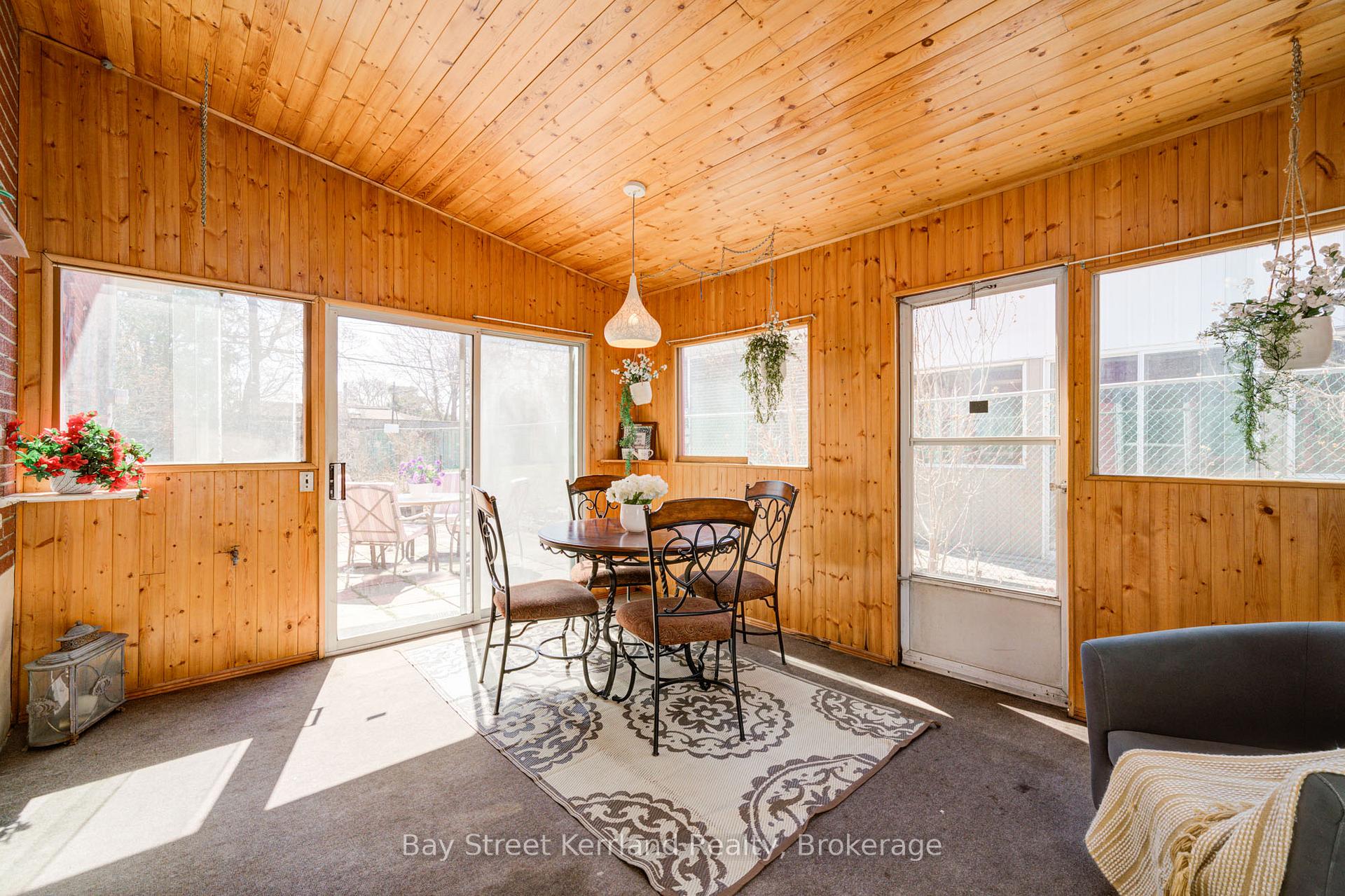 Photo 35 of 53 Ladbrooke Road, Etobicoke, Willowridge-Martingrove-Richview — HOMEH