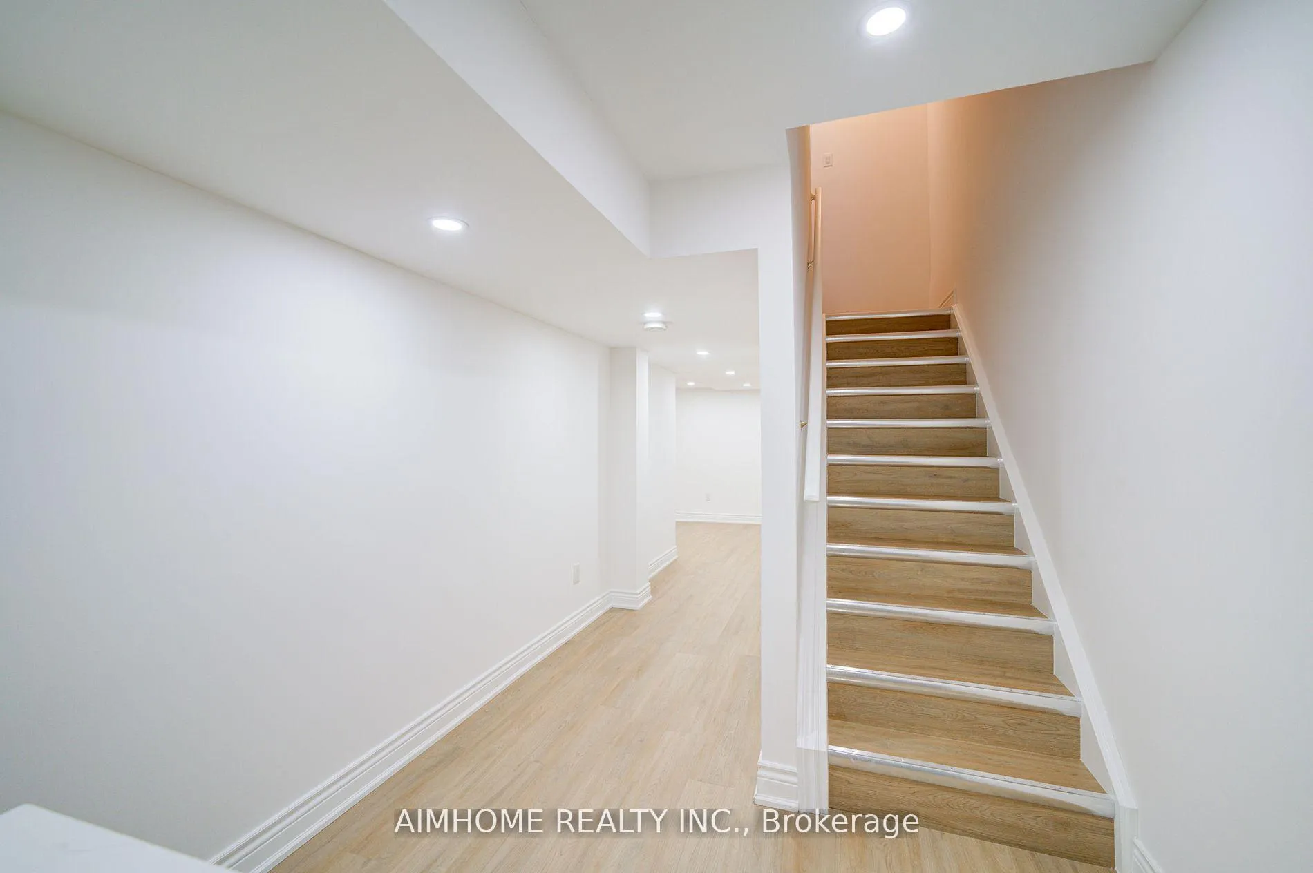 Photo 32 of 27 Warrington Way, Markham, Berczy — HOMEH