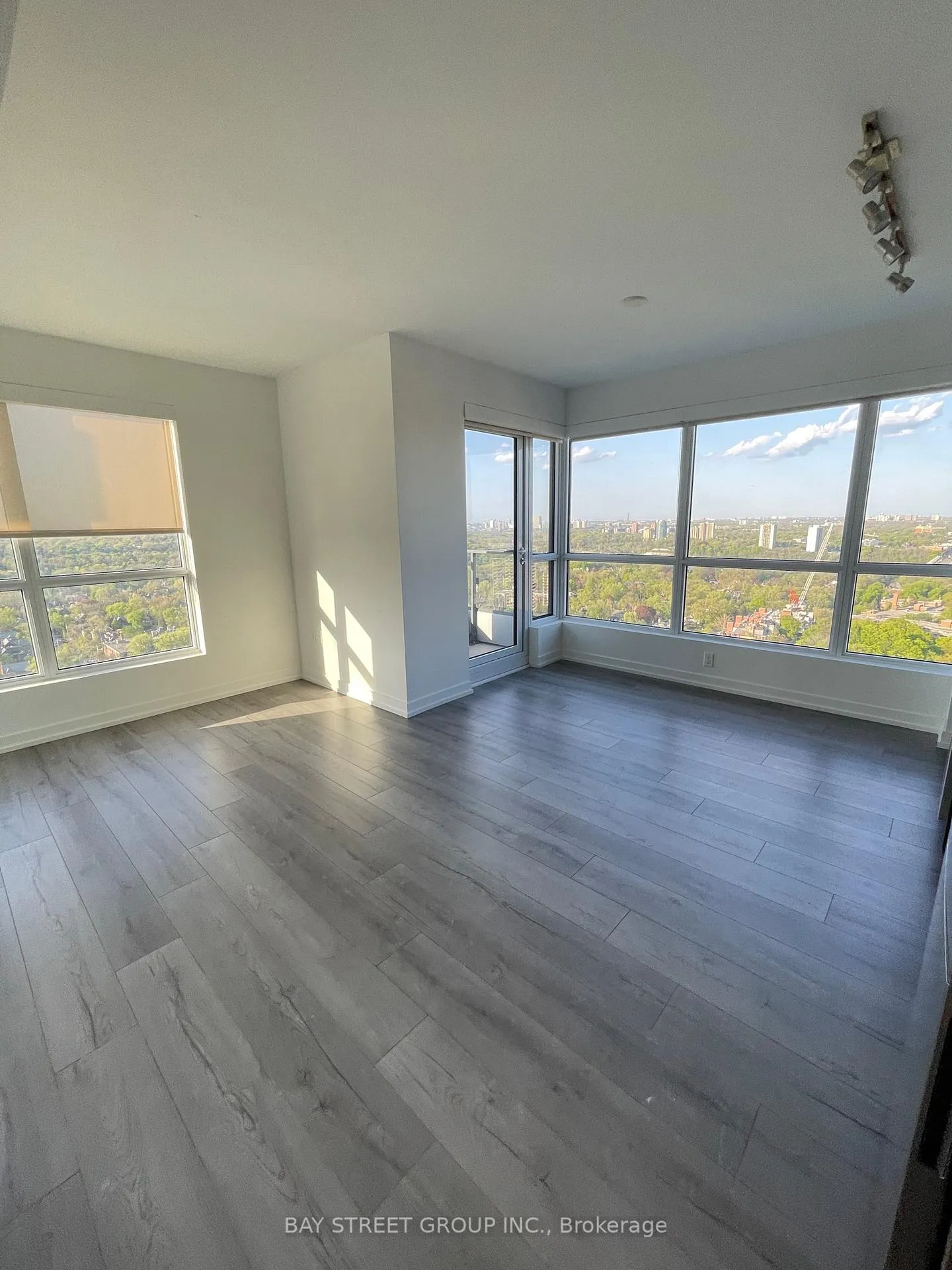 Photo 8 of Unit 2608, 395 Bloor Street E, Toronto, North St. James Town — HOMEH