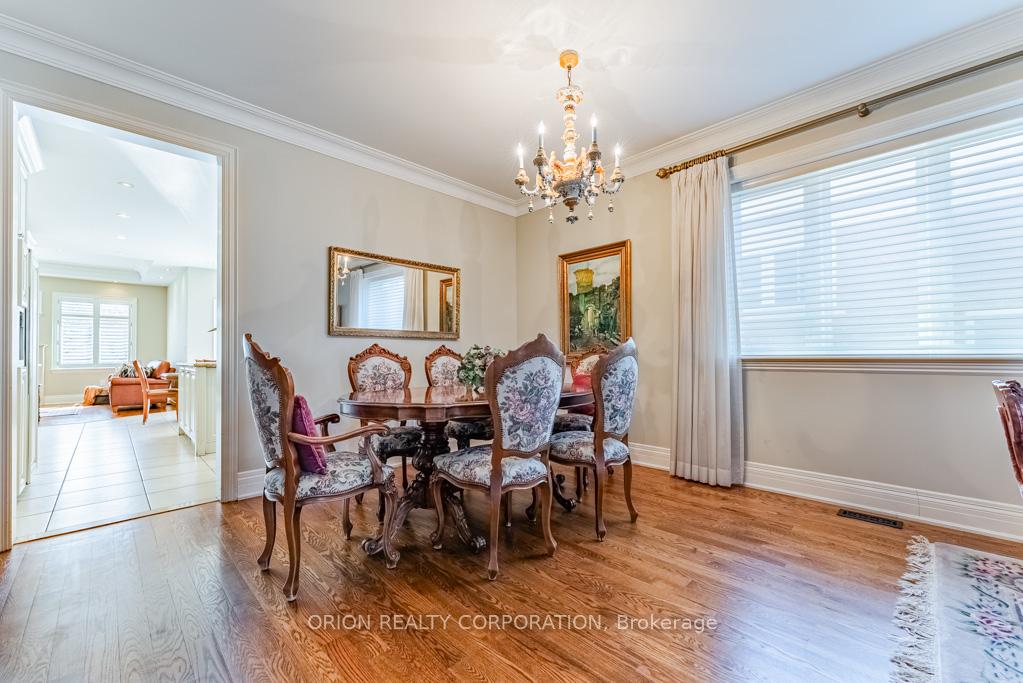 Photo 7 of 293 La Rose Avenue, Etobicoke, Willowridge-Martingrove-Richview — HOMEH