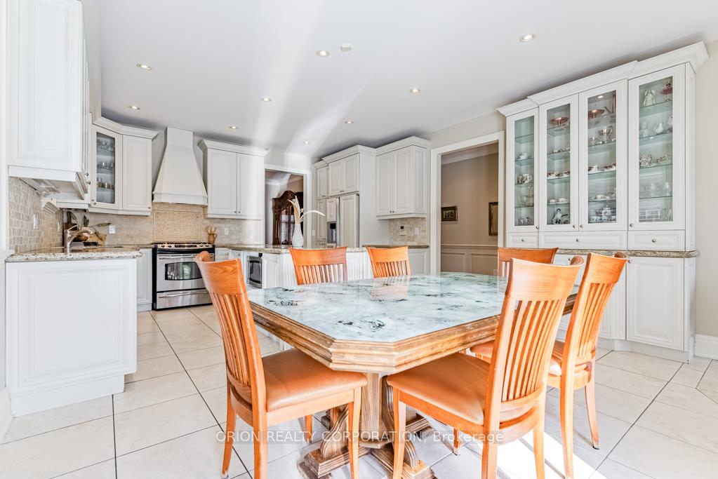 Photo 9 of 293 La Rose Avenue, Etobicoke, Willowridge-Martingrove-Richview — HOMEH