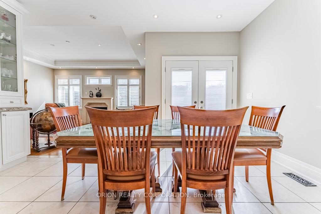Photo 13 of 293 La Rose Avenue, Etobicoke, Willowridge-Martingrove-Richview — HOMEH