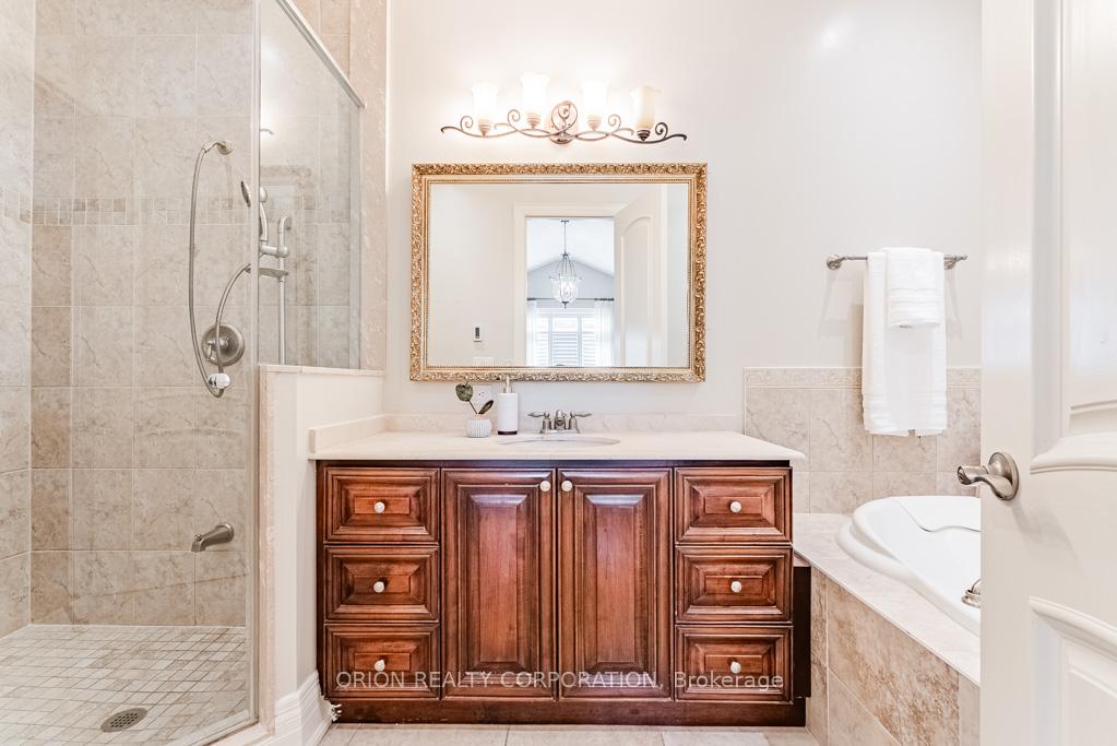 Photo 18 of 293 La Rose Avenue, Etobicoke, Willowridge-Martingrove-Richview — HOMEH