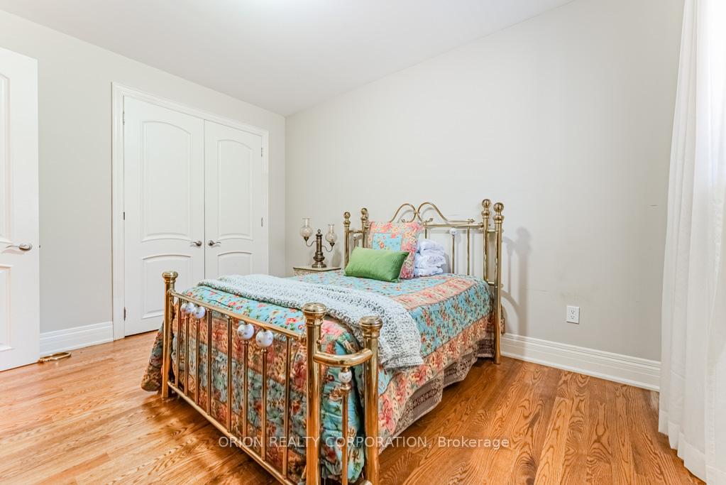 Photo 21 of 293 La Rose Avenue, Etobicoke, Willowridge-Martingrove-Richview — HOMEH