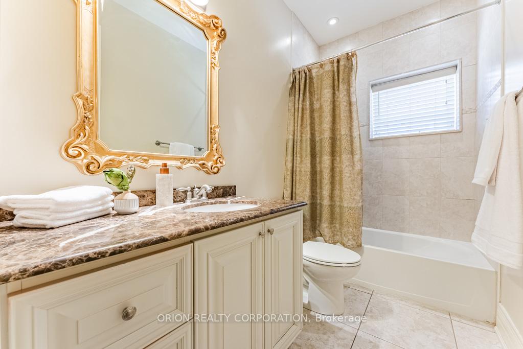 Photo 22 of 293 La Rose Avenue, Etobicoke, Willowridge-Martingrove-Richview — HOMEH