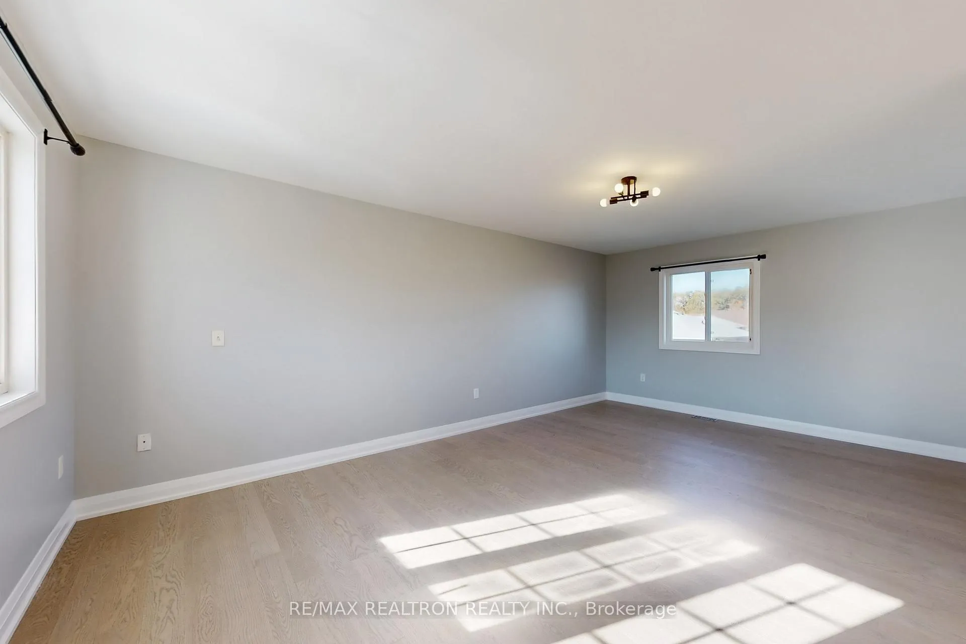 Photo 36 of 46 Watson Drive, Barrie, East Bayfield — HOMEH