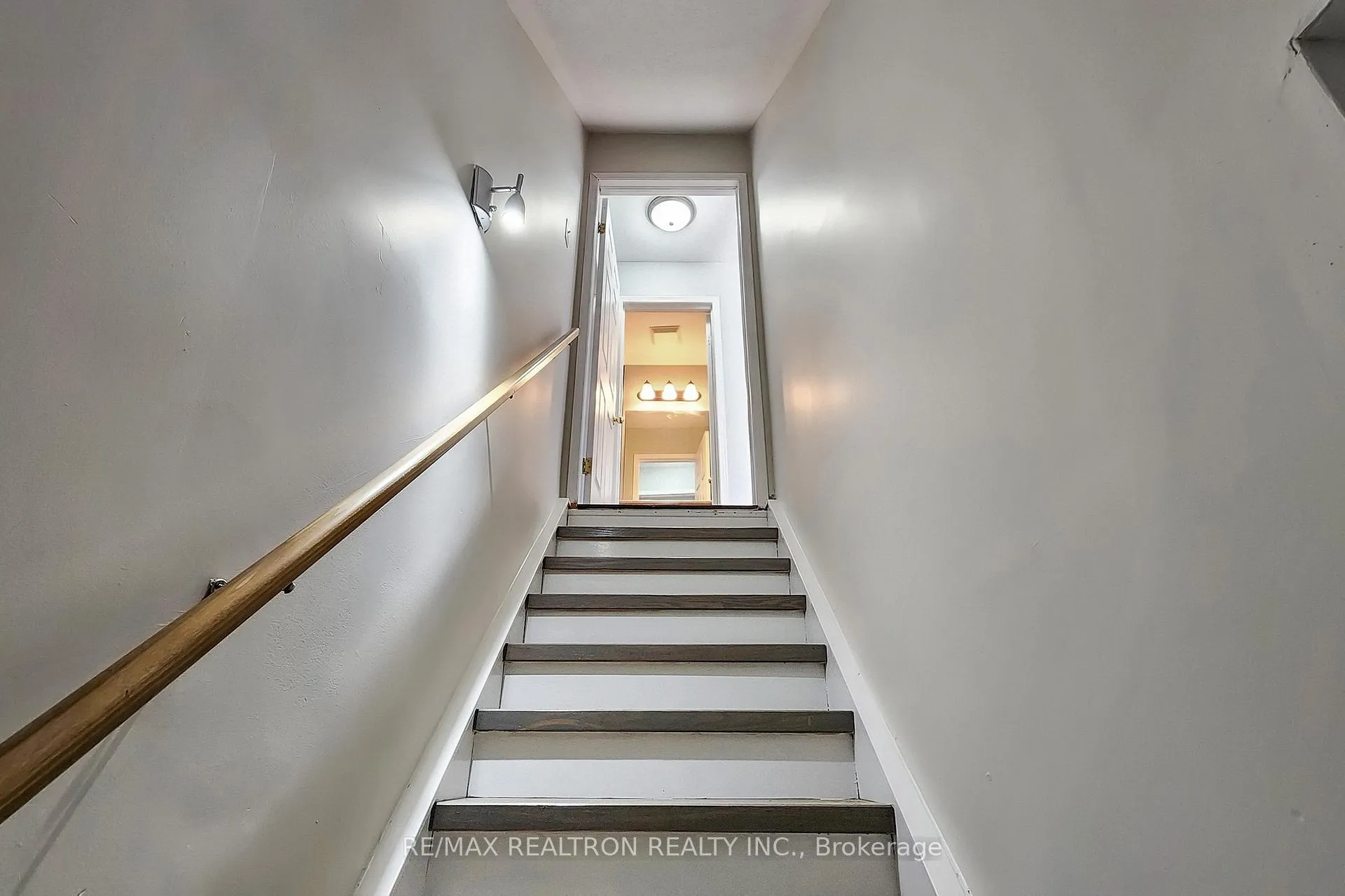Photo 55 of 46 Watson Drive, Barrie, East Bayfield — HOMEH