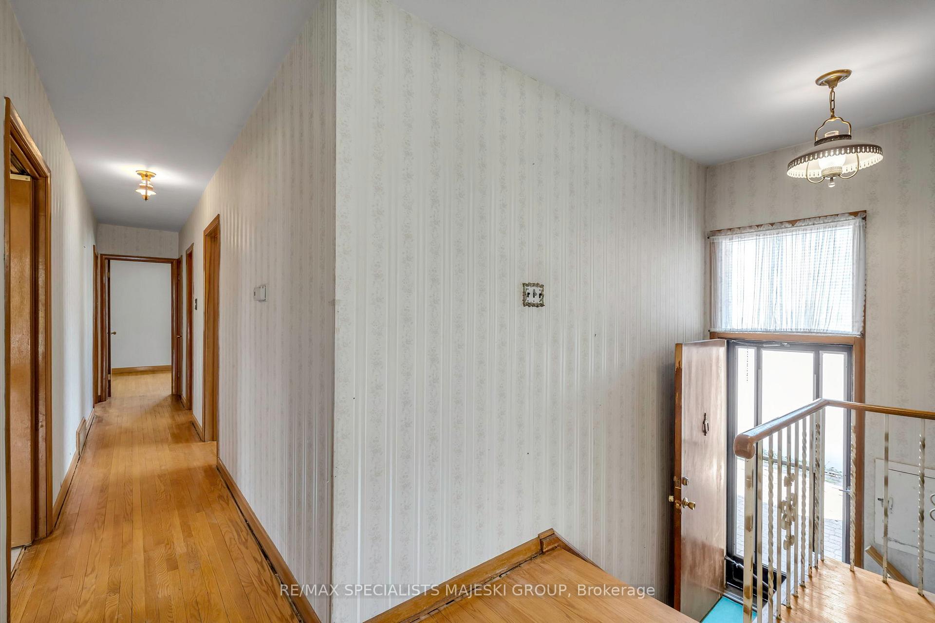 Photo 22 of 220 The Westway, Etobicoke, Kingsview Village-The Westway — HOMEH