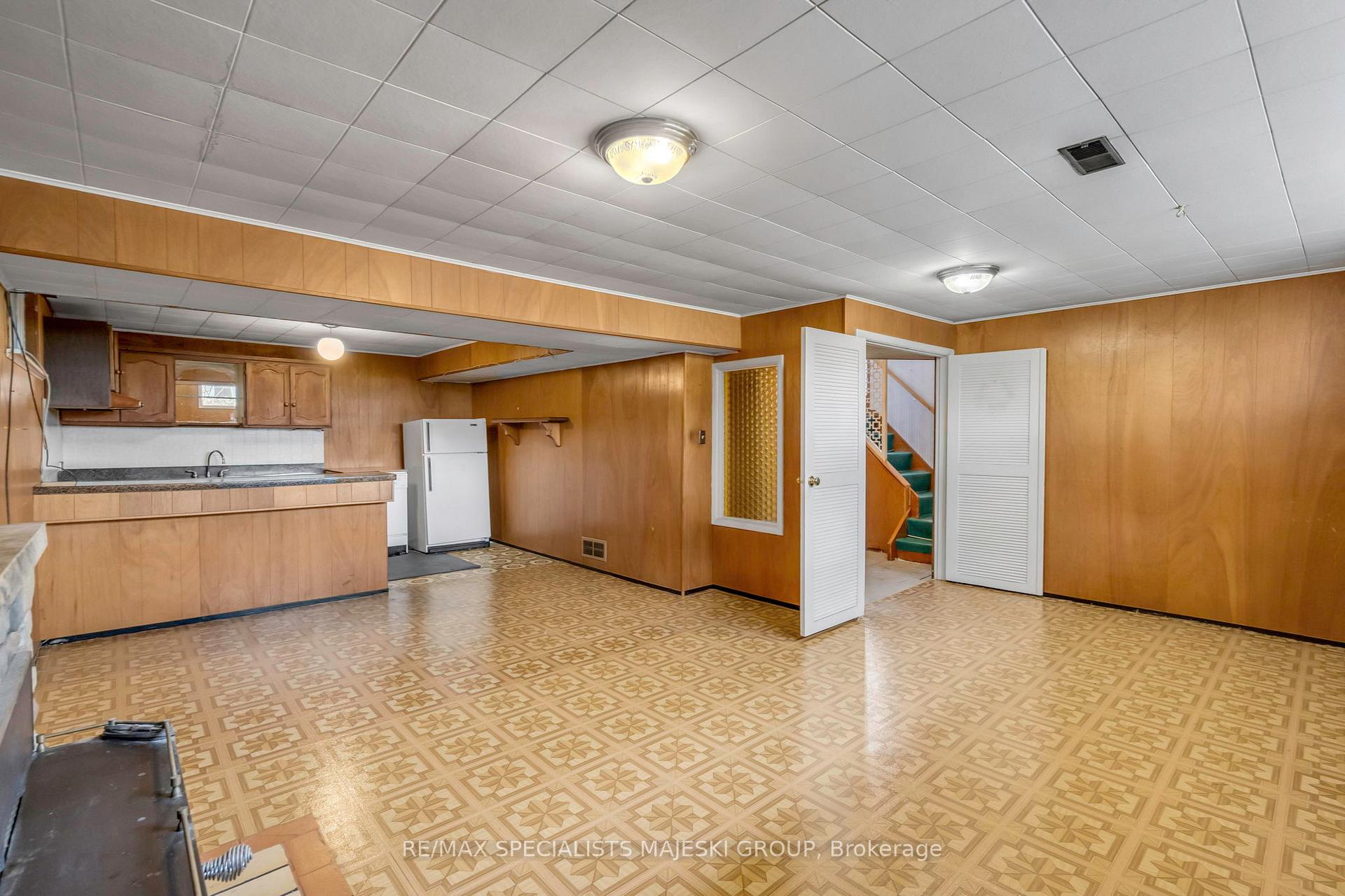 Photo 25 of 220 The Westway, Etobicoke, Kingsview Village-The Westway — HOMEH