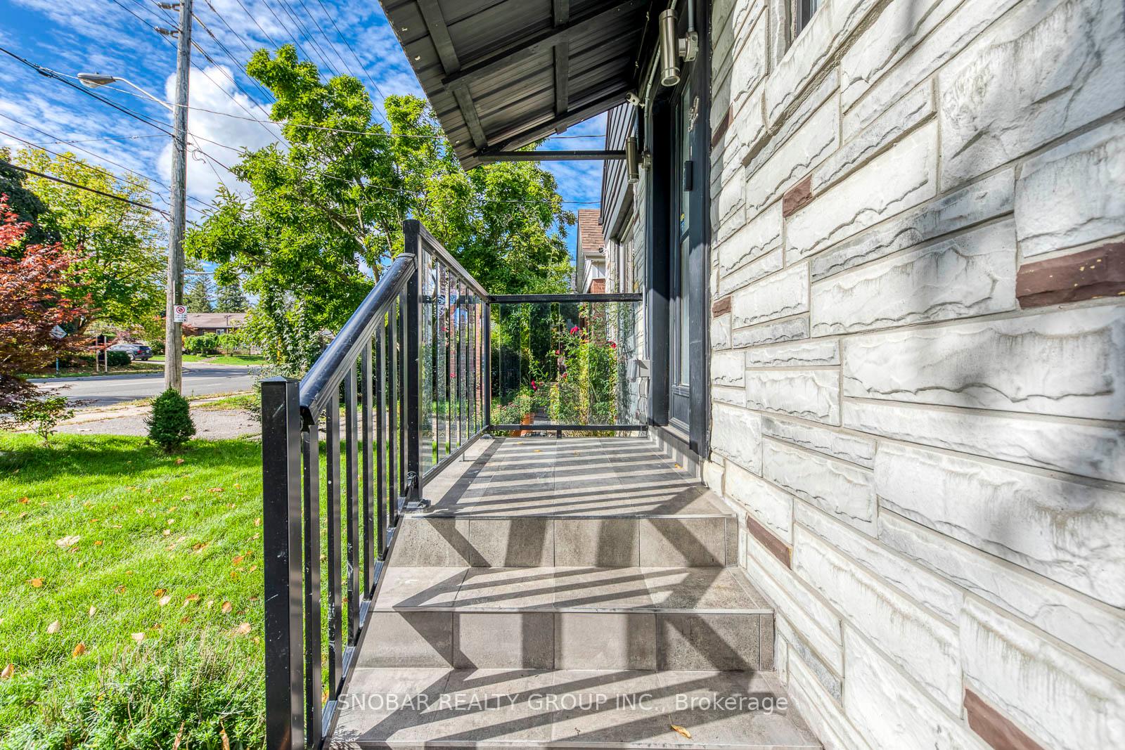 Photo 3 of 32 Dixon Road, Etobicoke, Humber Heights — HOMEH