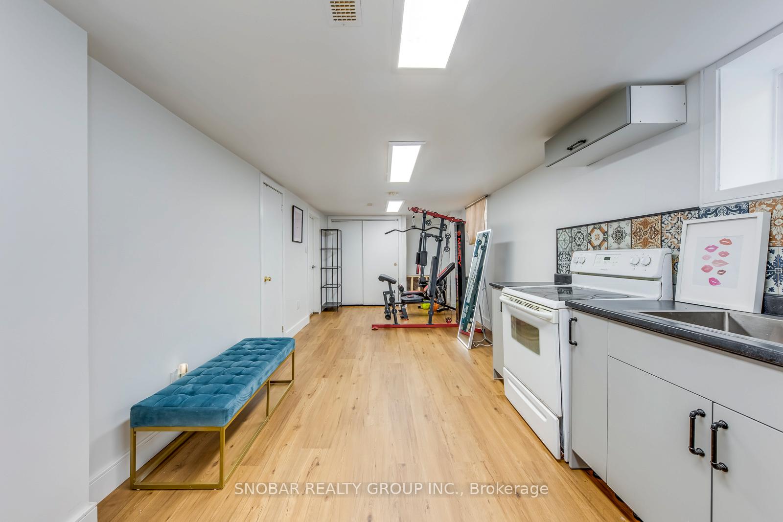 Photo 21 of 32 Dixon Road, Etobicoke, Humber Heights — HOMEH