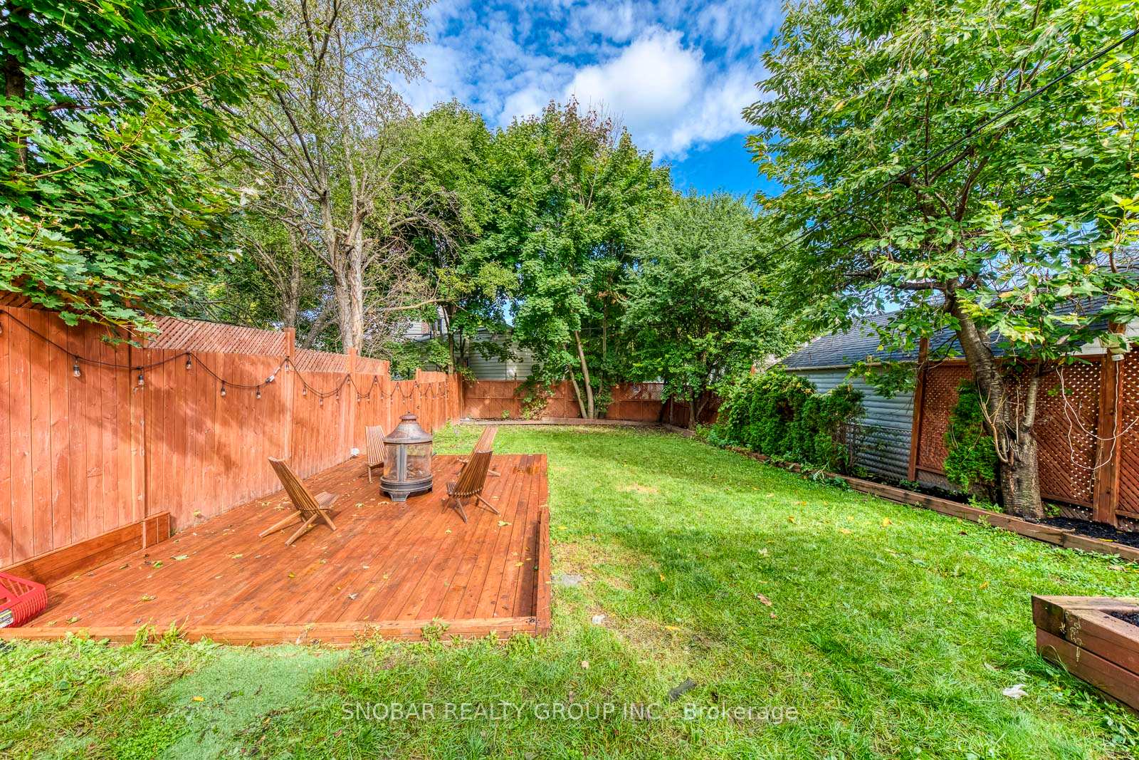 Photo 33 of 32 Dixon Road, Etobicoke, Humber Heights — HOMEH