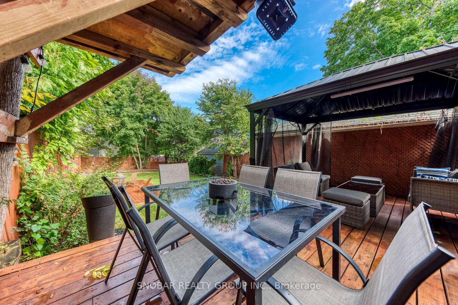 Photo 38 of 32 Dixon Road, Etobicoke, Humber Heights — HOMEH