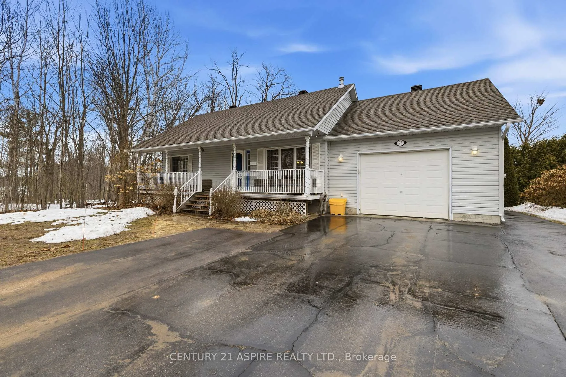Photo 4 of 27 Bayshore Drive, Petawawa — HOMEH
