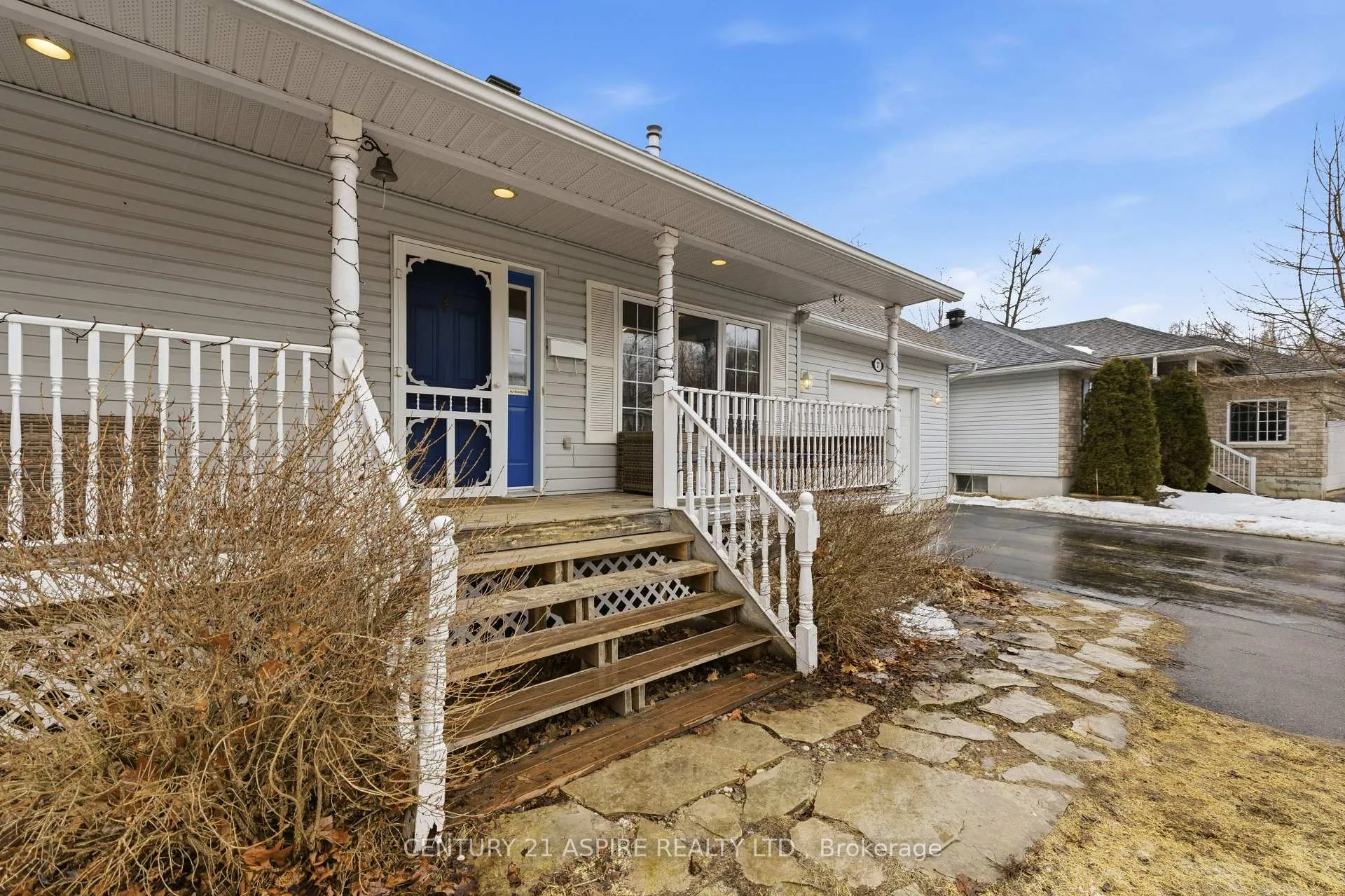 Photo 5 of 27 Bayshore Drive, Petawawa — HOMEH