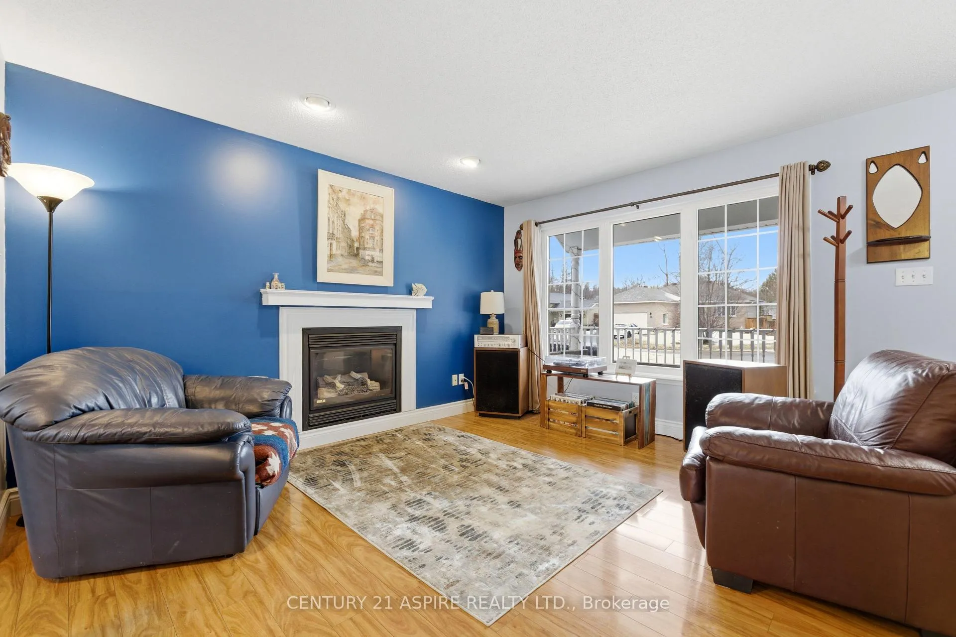 Photo 9 of 27 Bayshore Drive, Petawawa — HOMEH