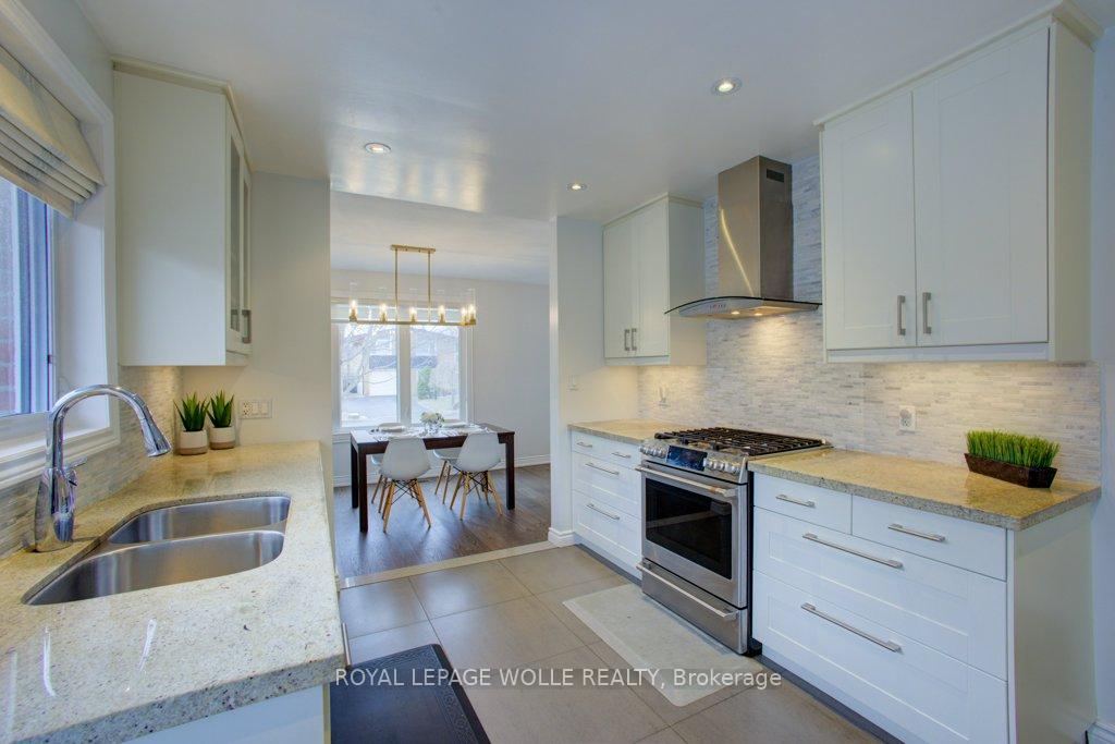 Photo 14 of 22 Brougham Crescent, Etobicoke, Kingsview Village-The Westway — HOMEH