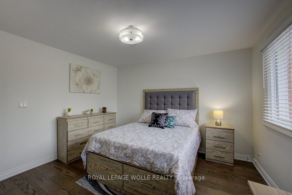 Photo 17 of 22 Brougham Crescent, Etobicoke, Kingsview Village-The Westway — HOMEH