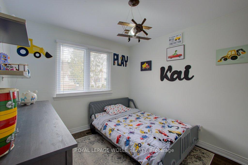 Photo 18 of 22 Brougham Crescent, Etobicoke, Kingsview Village-The Westway — HOMEH