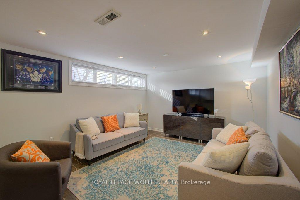 Photo 23 of 22 Brougham Crescent, Etobicoke, Kingsview Village-The Westway — HOMEH