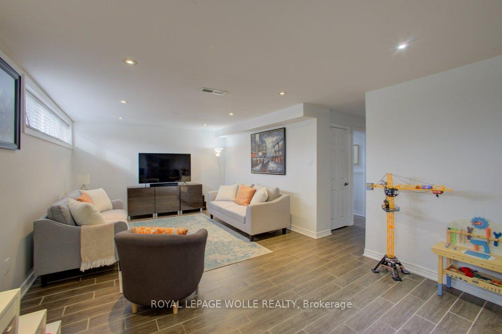 Photo 25 of 22 Brougham Crescent, Etobicoke, Kingsview Village-The Westway — HOMEH