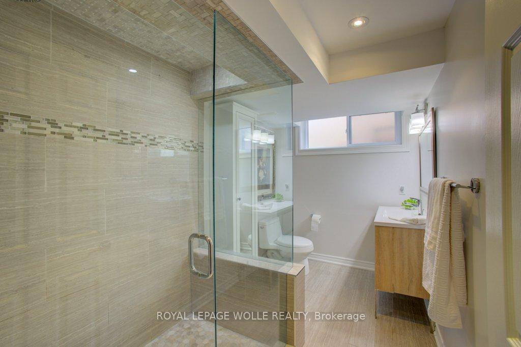Photo 27 of 22 Brougham Crescent, Etobicoke, Kingsview Village-The Westway — HOMEH