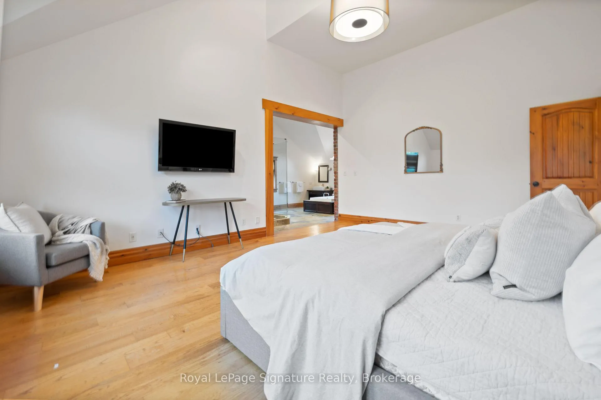 Photo 223 of 161 Snowbridge Way, Blue Mountains — HOMEH