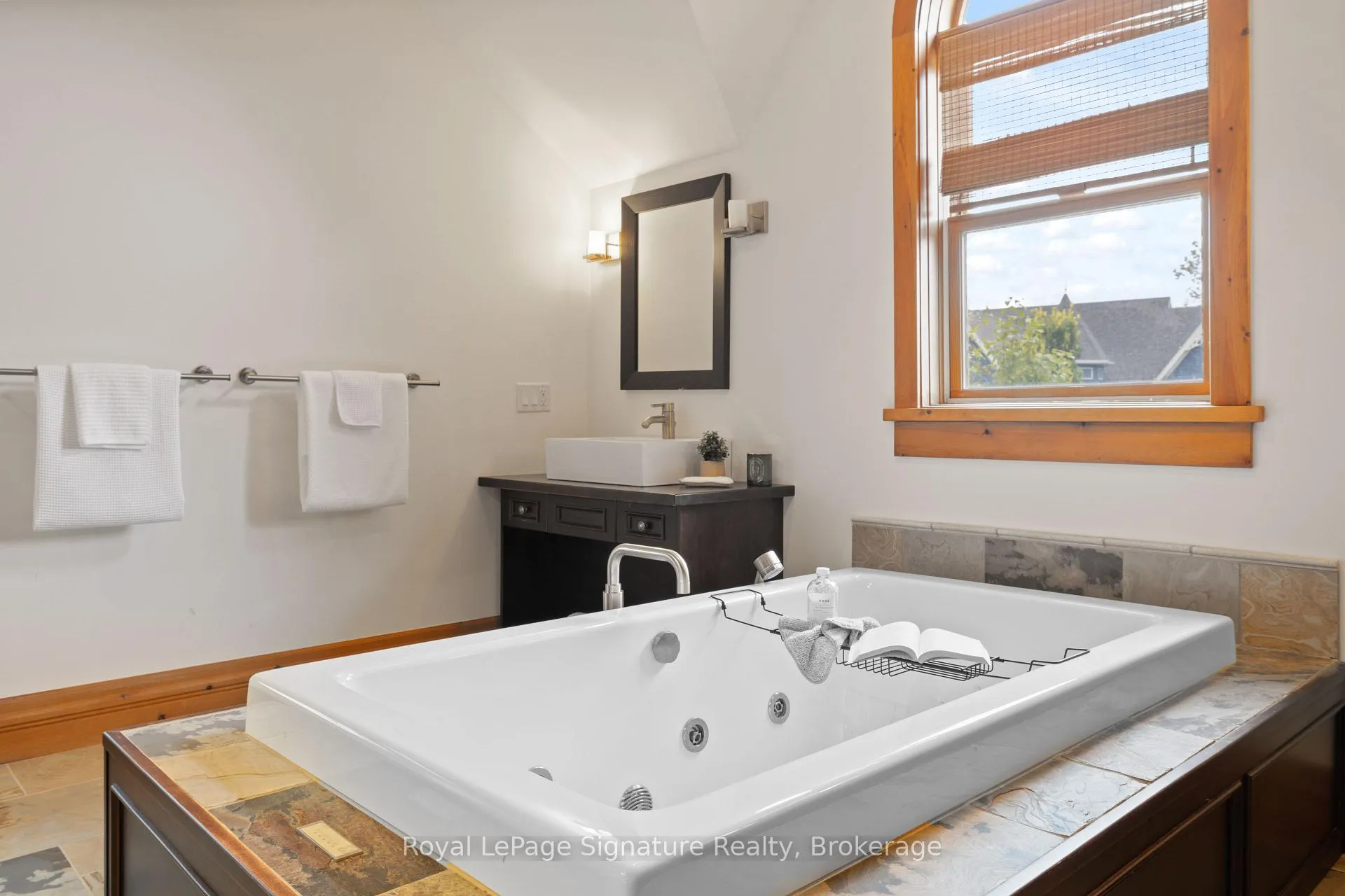 Photo 262 of 161 Snowbridge Way, Blue Mountains — HOMEH