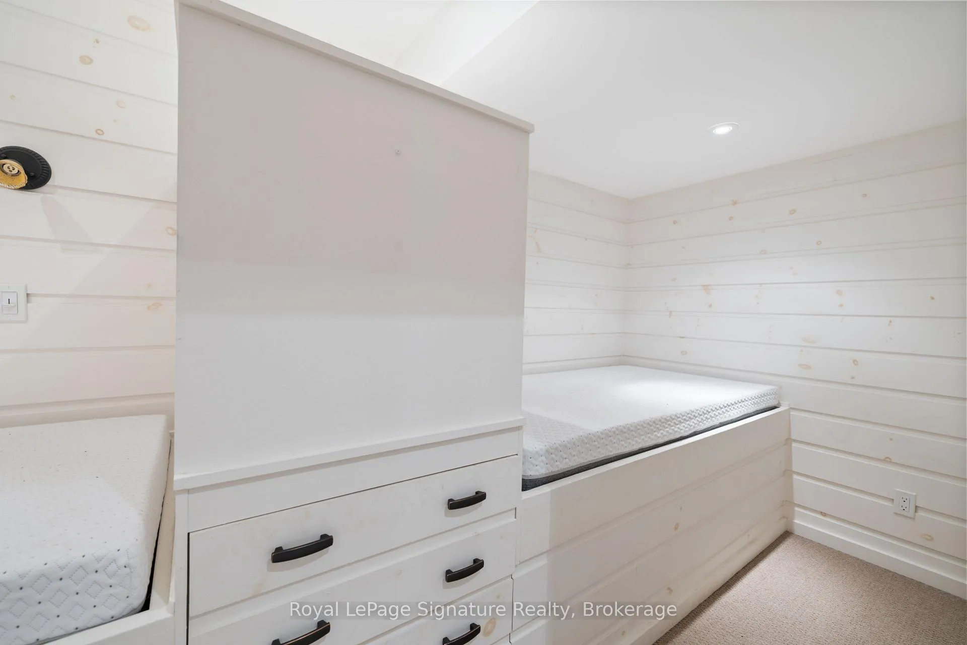 Photo 380 of 161 Snowbridge Way, Blue Mountains — HOMEH