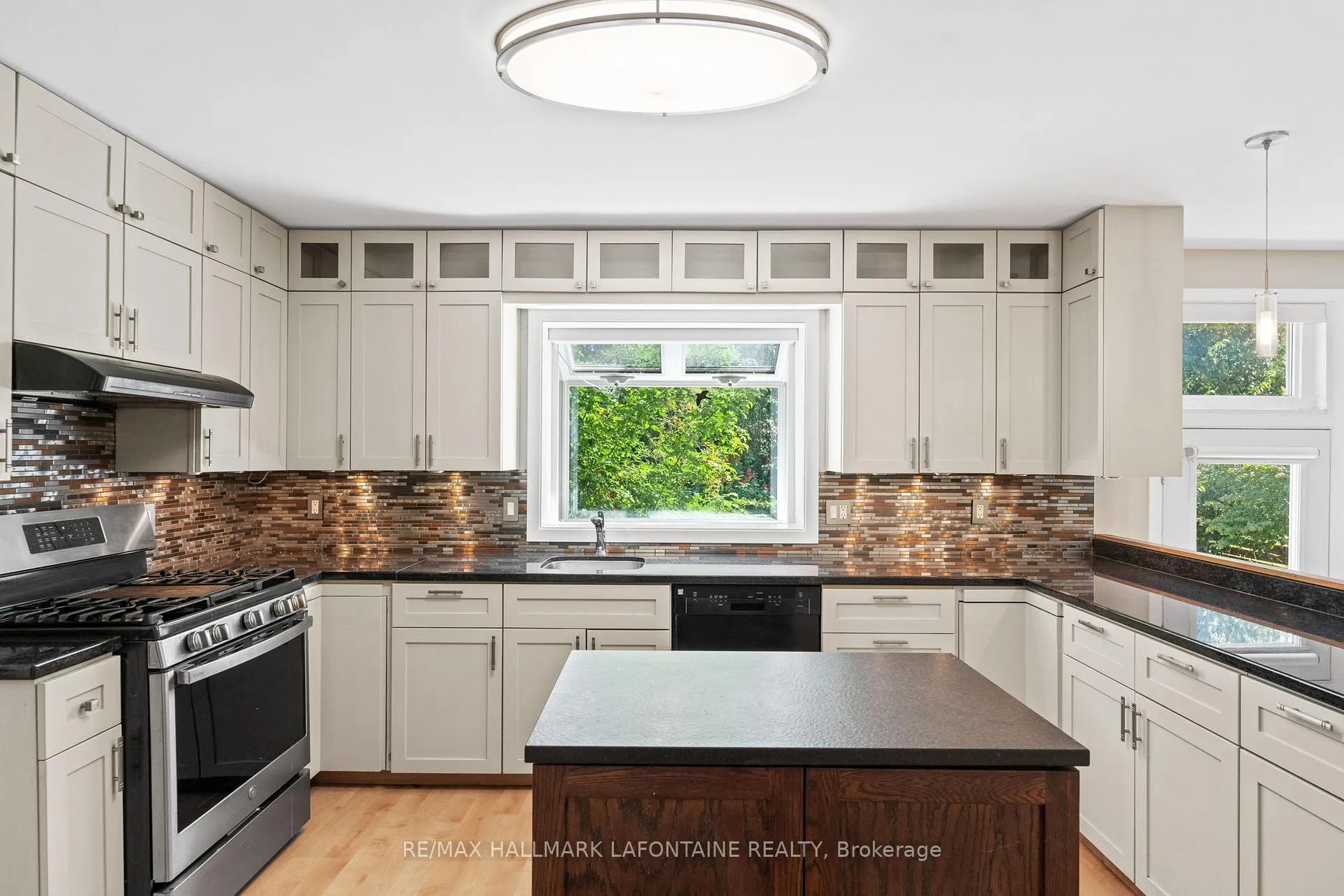 Photo 69 of 2213 Webster Avenue, Ottawa, Alta Vista — HOMEH