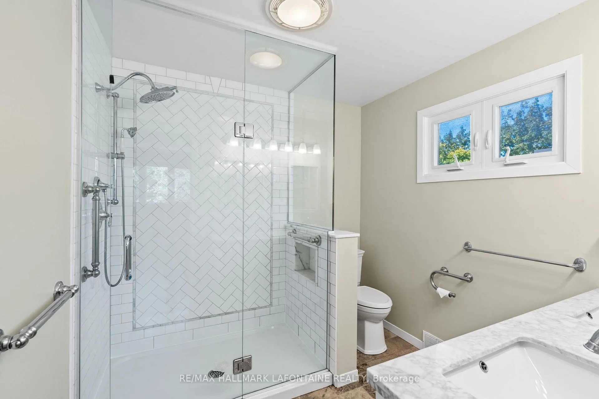 Photo 161 of 2213 Webster Avenue, Ottawa, Alta Vista — HOMEH