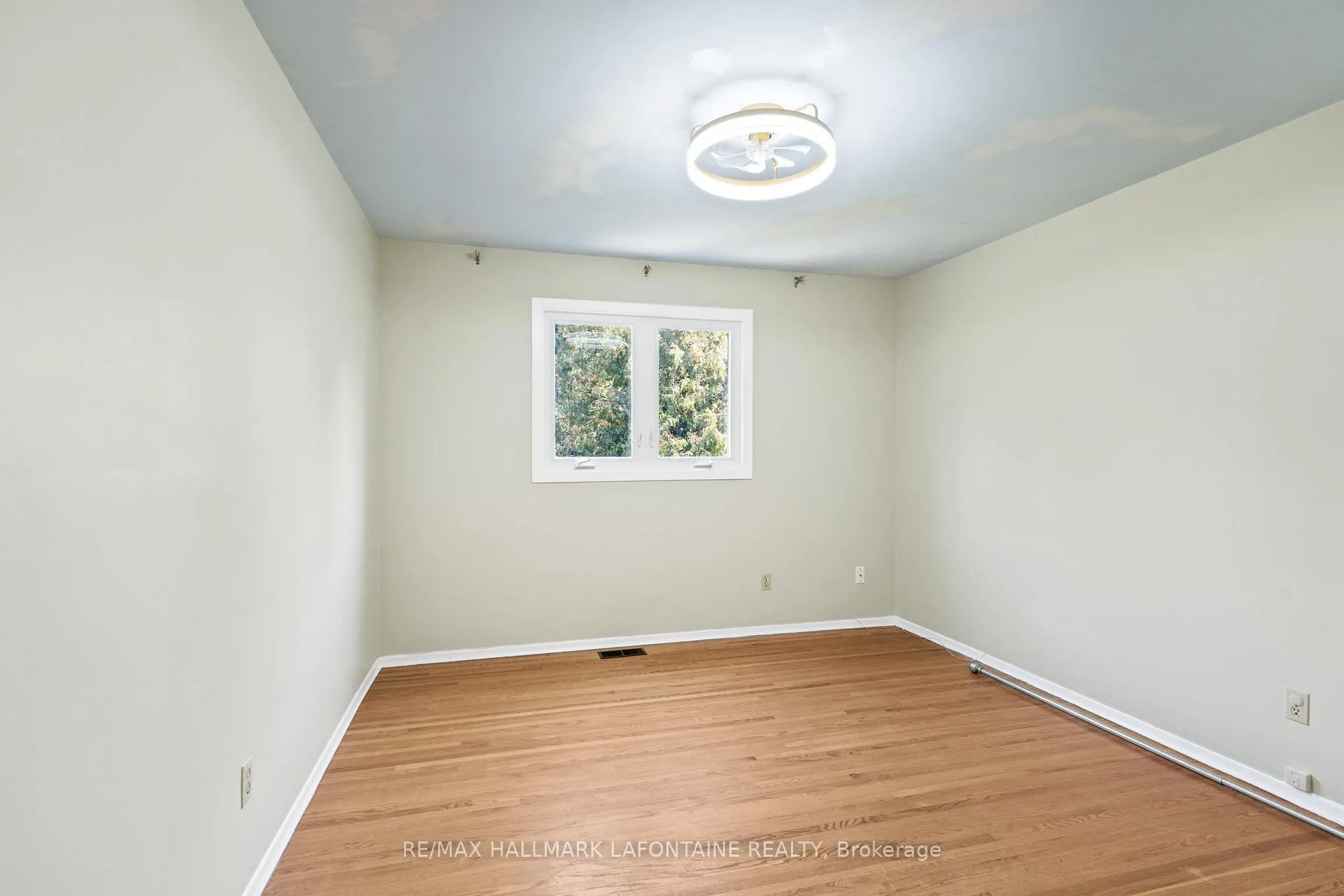 Photo 219 of 2213 Webster Avenue, Ottawa, Alta Vista — HOMEH
