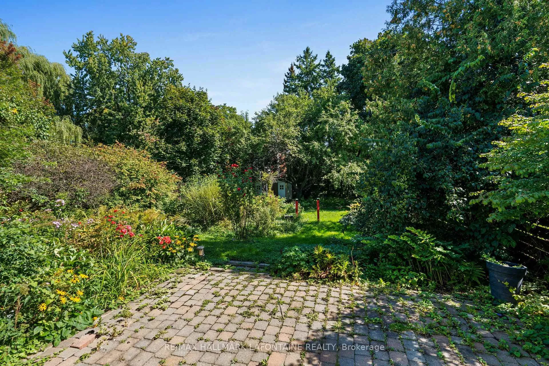 Photo 266 of 2213 Webster Avenue, Ottawa, Alta Vista — HOMEH