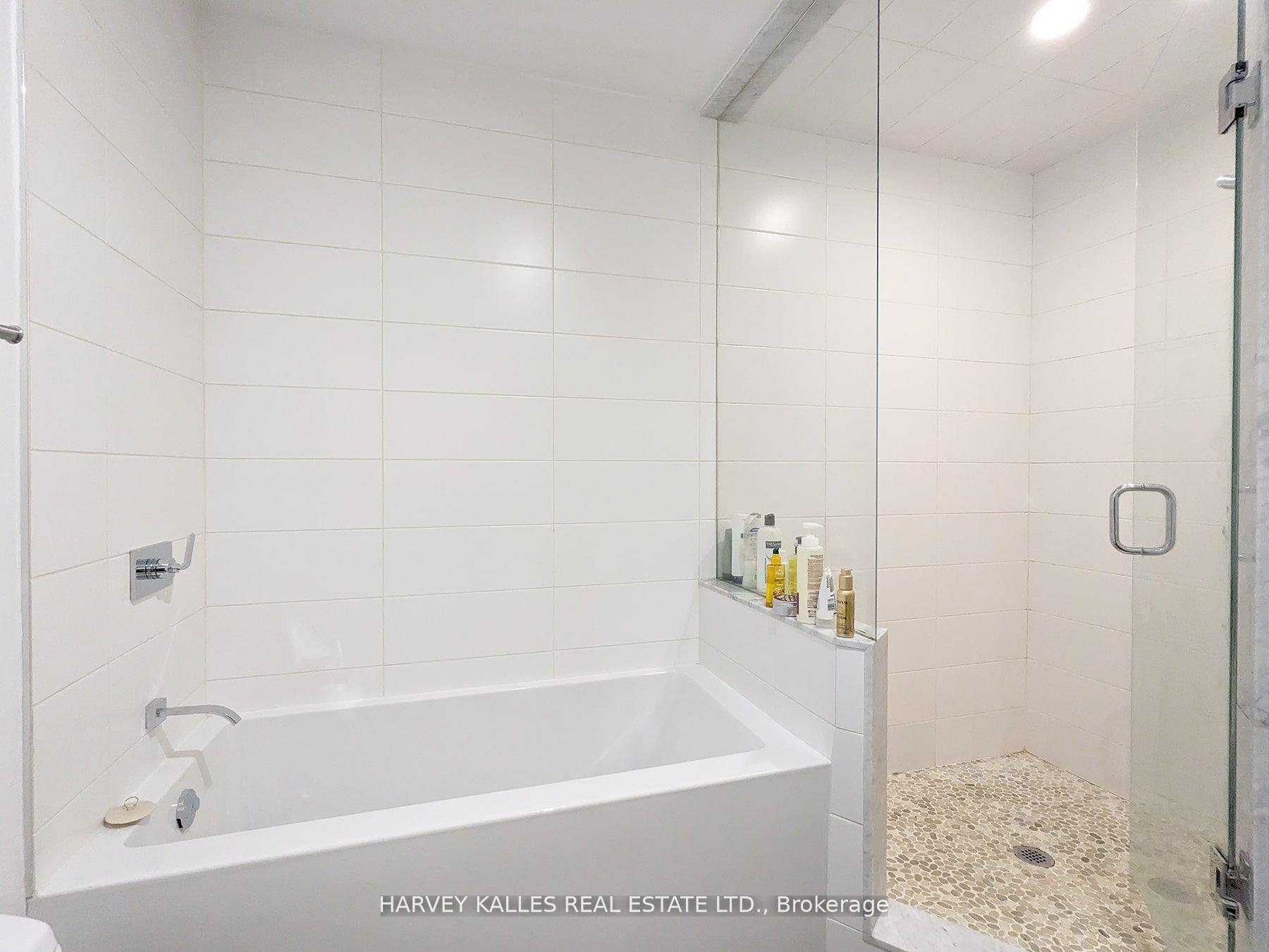 Photo 9 of Unit 2B, 214 Bathurst Street, Toronto, Trinity-Bellwoods — HOMEH
