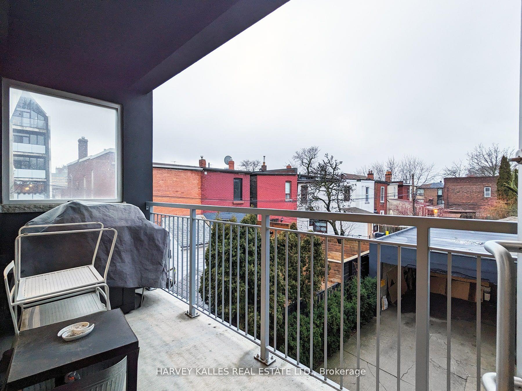 Photo 13 of Unit 2B, 214 Bathurst Street, Toronto, Trinity-Bellwoods — HOMEH
