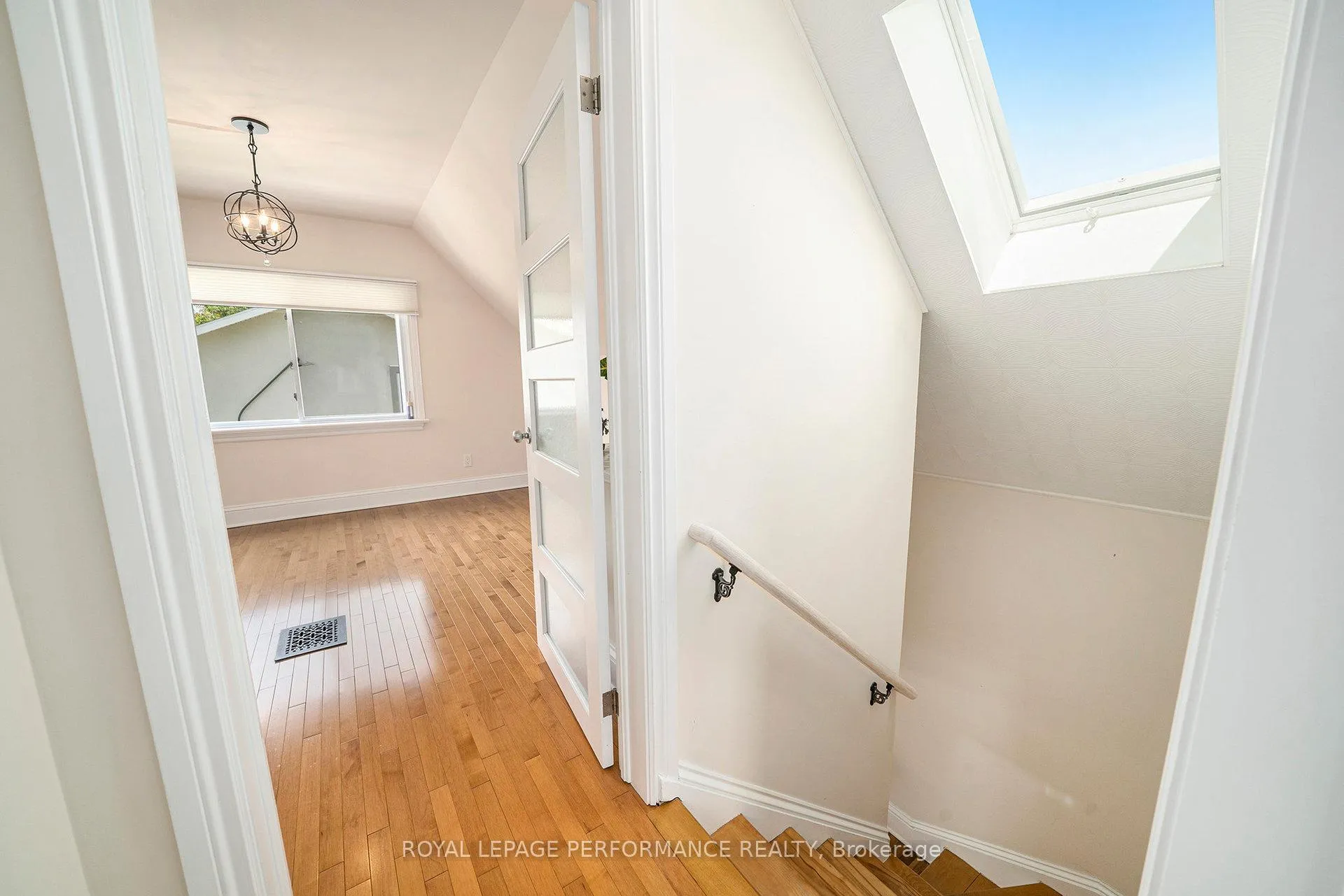 Photo 115 of 1245 Randall Avenue, Ottawa, Alta Vista — HOMEH