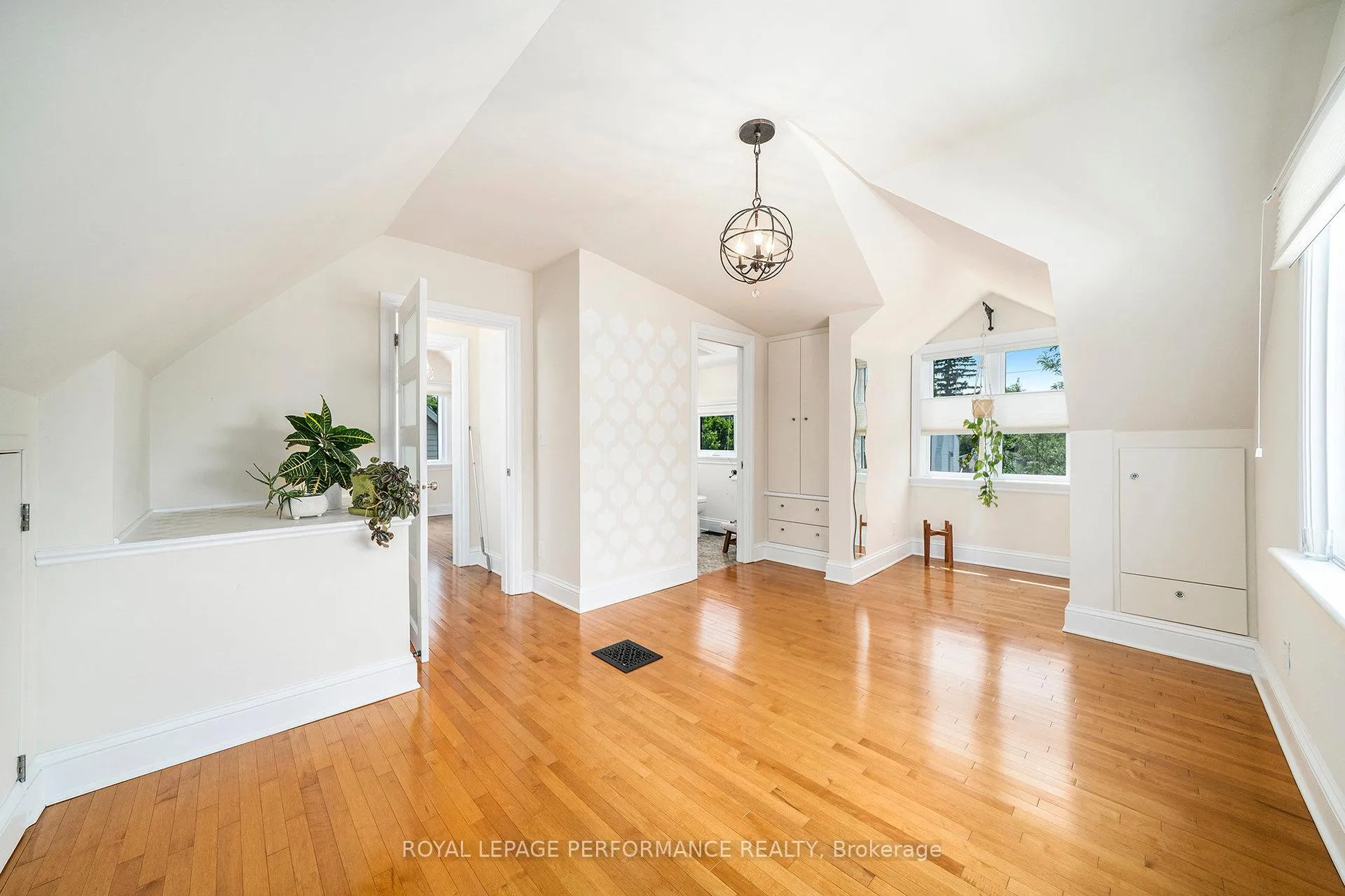 Photo 145 of 1245 Randall Avenue, Ottawa, Alta Vista — HOMEH