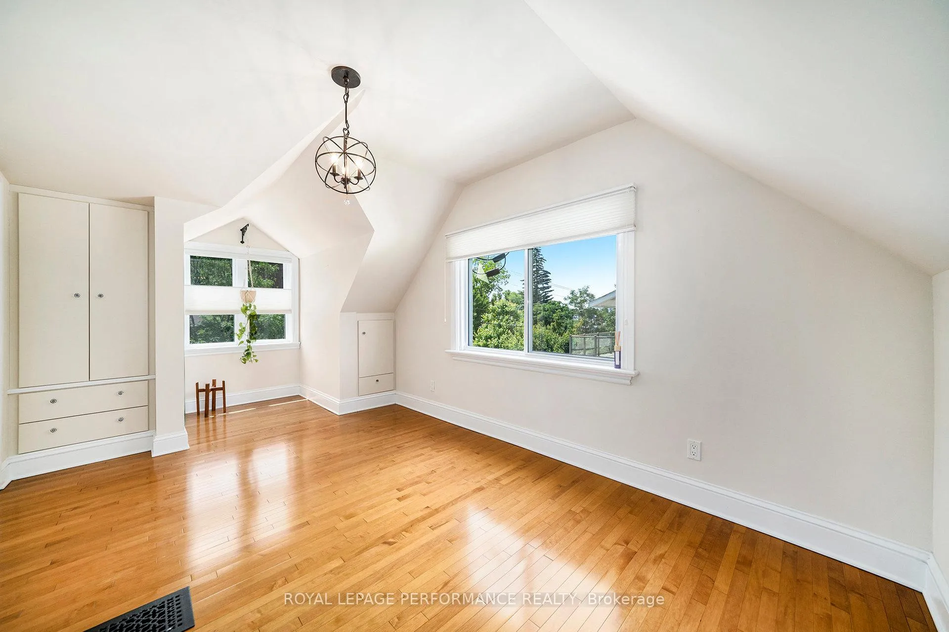 Photo 158 of 1245 Randall Avenue, Ottawa, Alta Vista — HOMEH