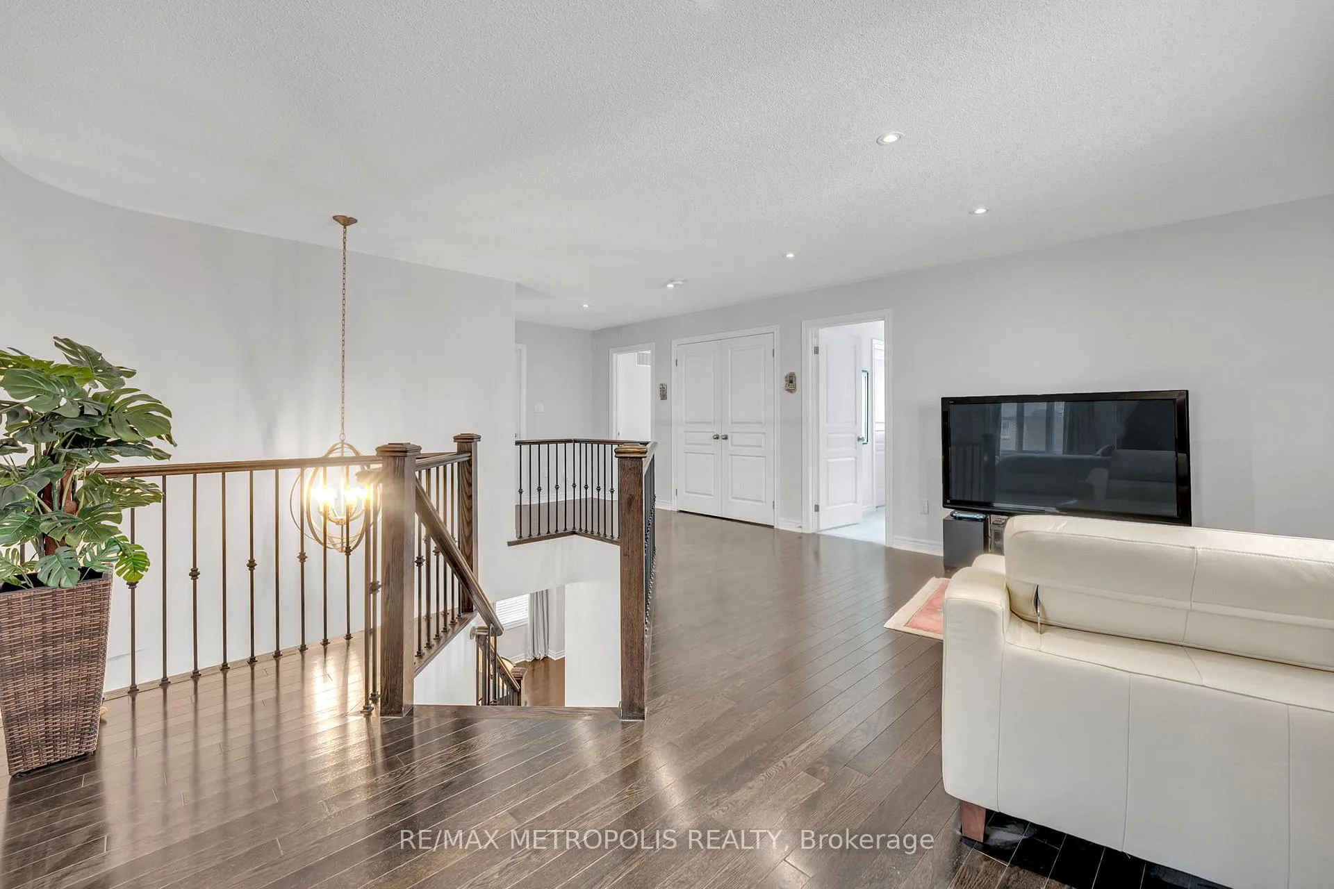Photo 153 of 15 Rumbellow Crescent, Ajax, Northeast Ajax — HOMEH
