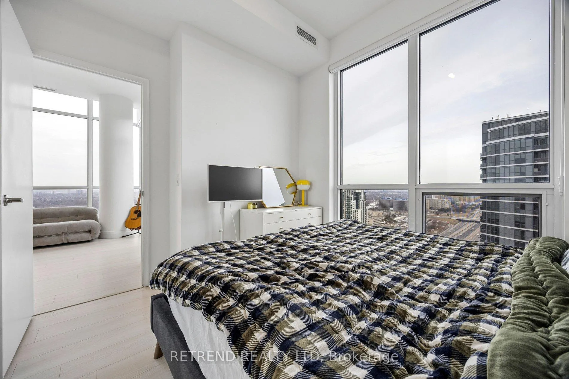 Photo 10 of Unit 3302, 30 Gibbs Road, Etobicoke, Islington-City Centre West — HOMEH