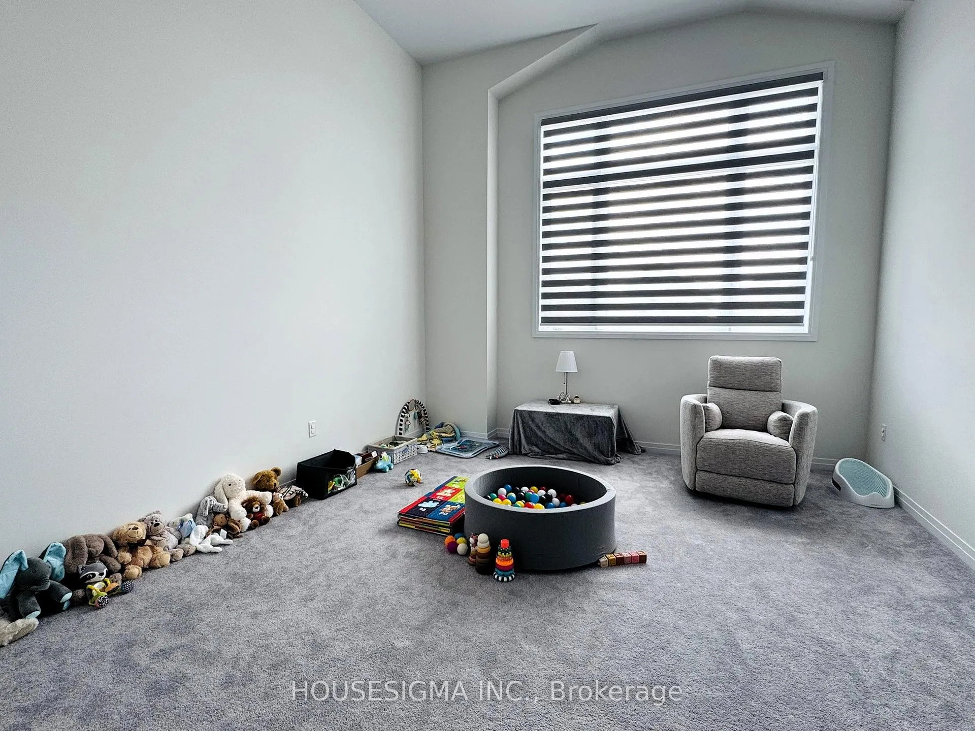 Photo 6 of 640 Windwood Drive, Hamilton, Binbrook — HOMEH