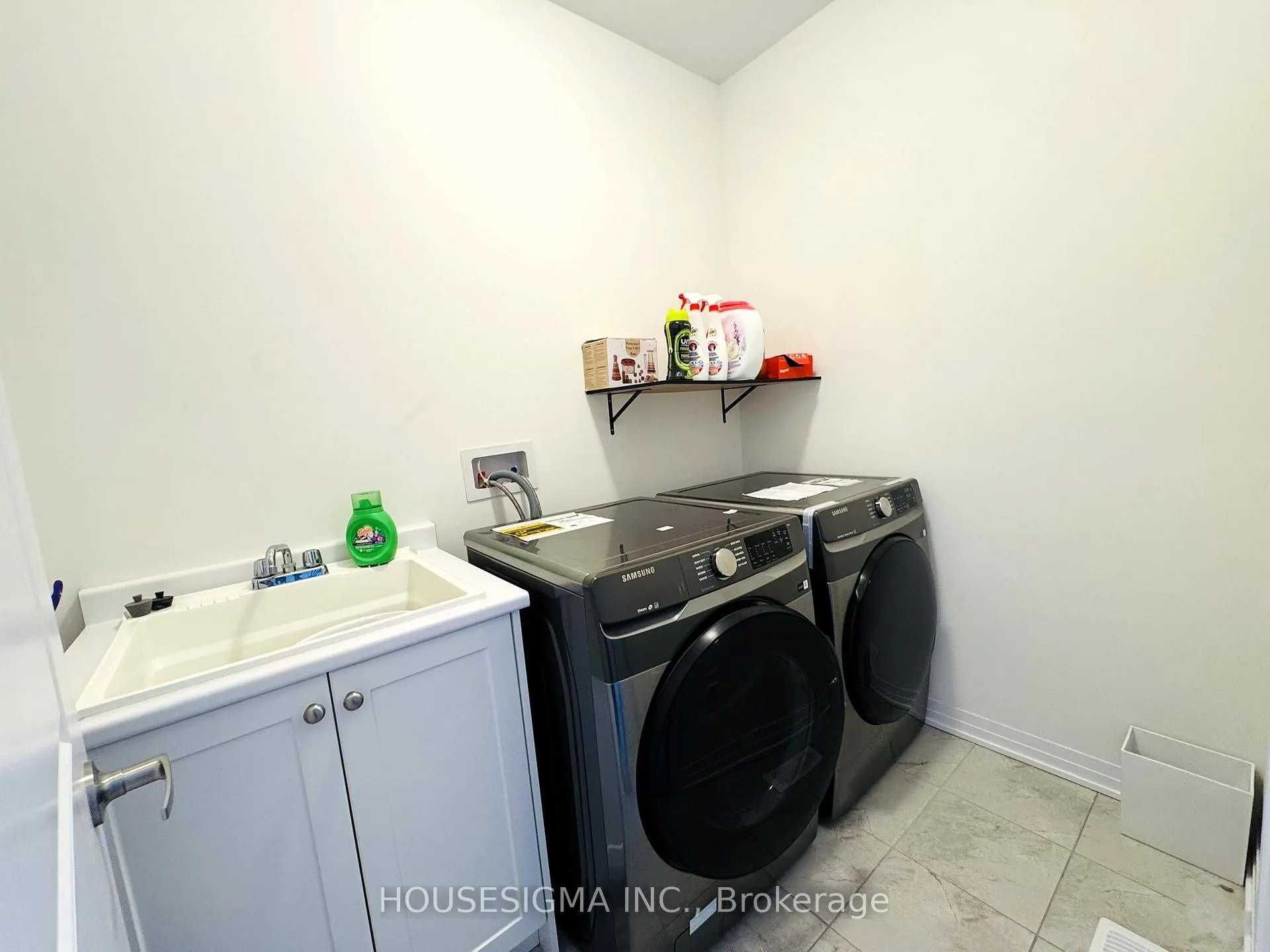 Photo 7 of 640 Windwood Drive, Hamilton, Binbrook — HOMEH