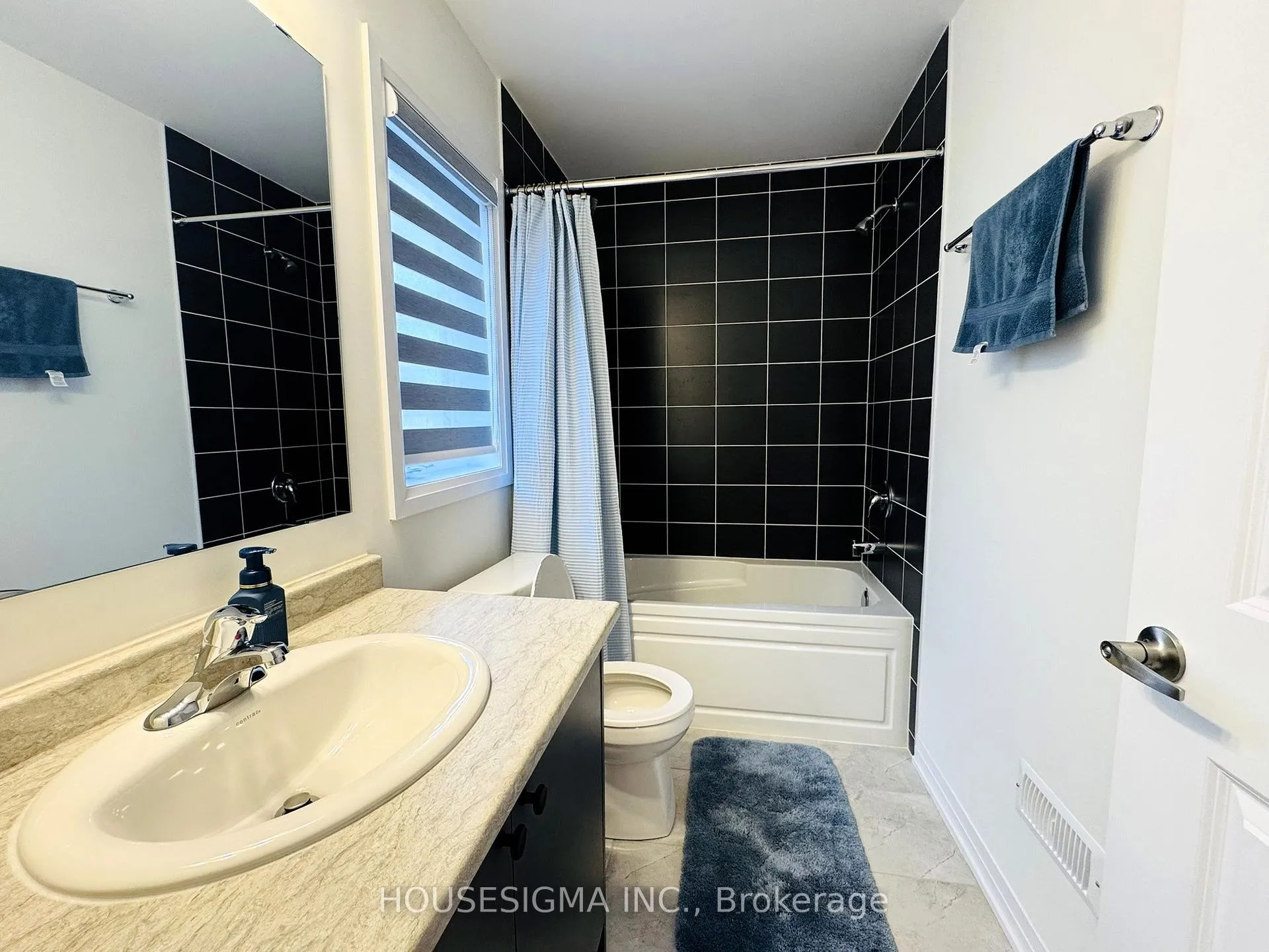 Photo 12 of 640 Windwood Drive, Hamilton, Binbrook — HOMEH