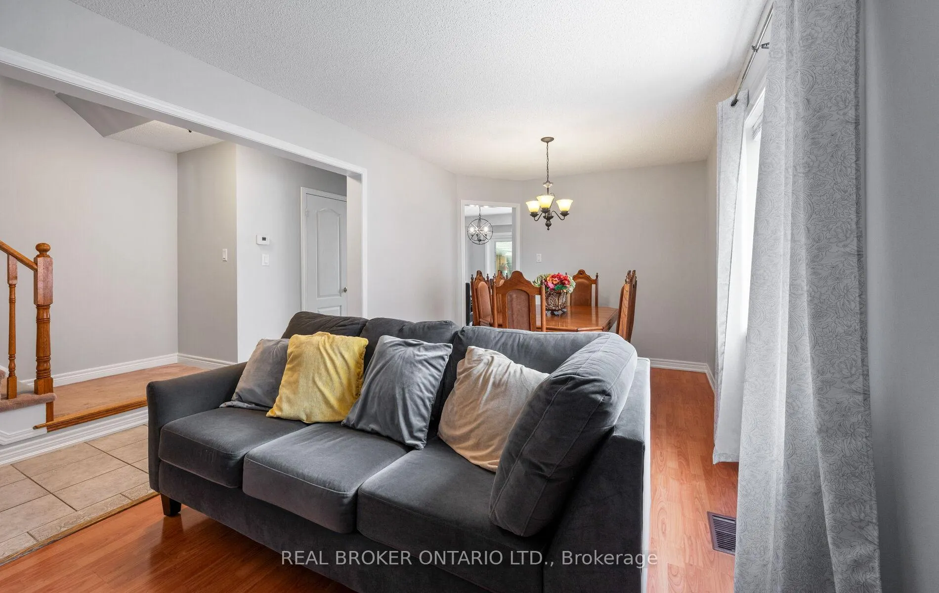 Photo 10 of 204 Tiller Trail, Brampton, Fletcher's Creek Village — HOMEH