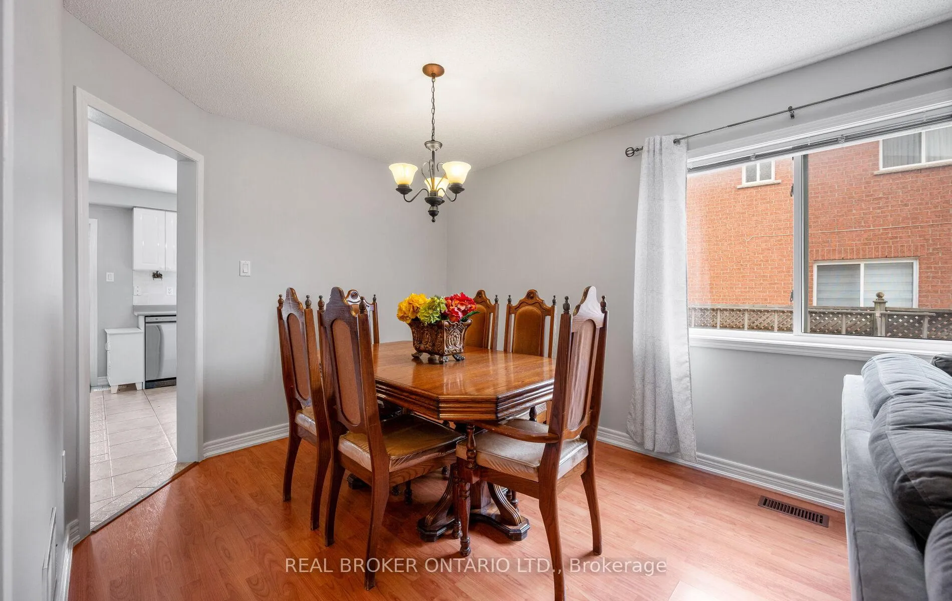 Photo 12 of 204 Tiller Trail, Brampton, Fletcher's Creek Village — HOMEH
