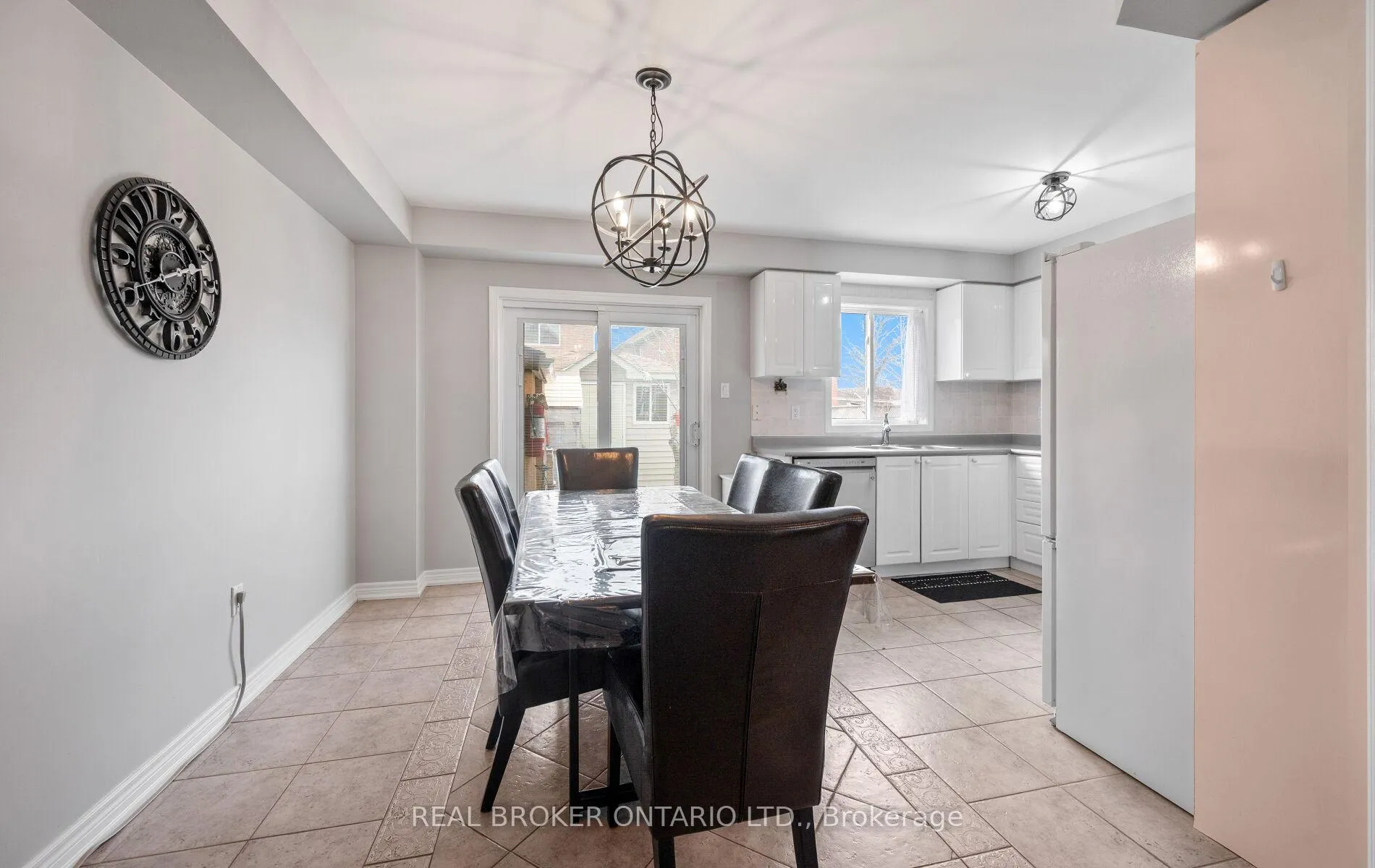 Photo 15 of 204 Tiller Trail, Brampton, Fletcher's Creek Village — HOMEH