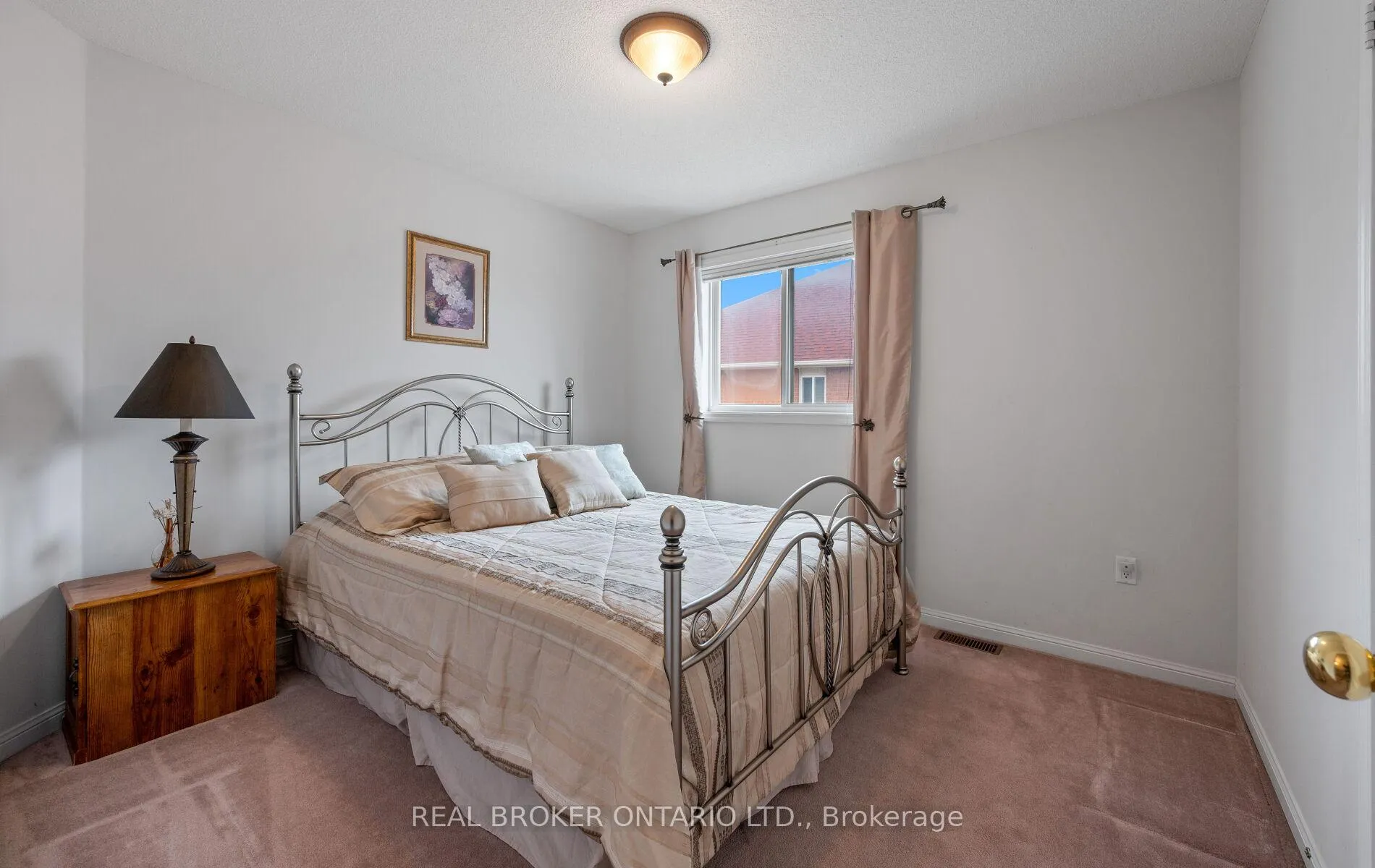 Photo 31 of 204 Tiller Trail, Brampton, Fletcher's Creek Village — HOMEH