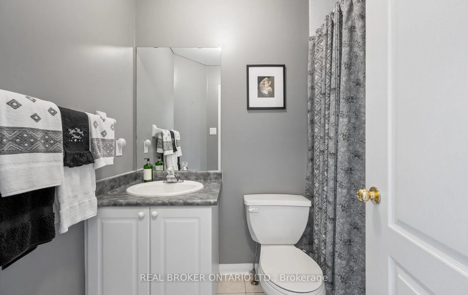 Photo 36 of 204 Tiller Trail, Brampton, Fletcher's Creek Village — HOMEH