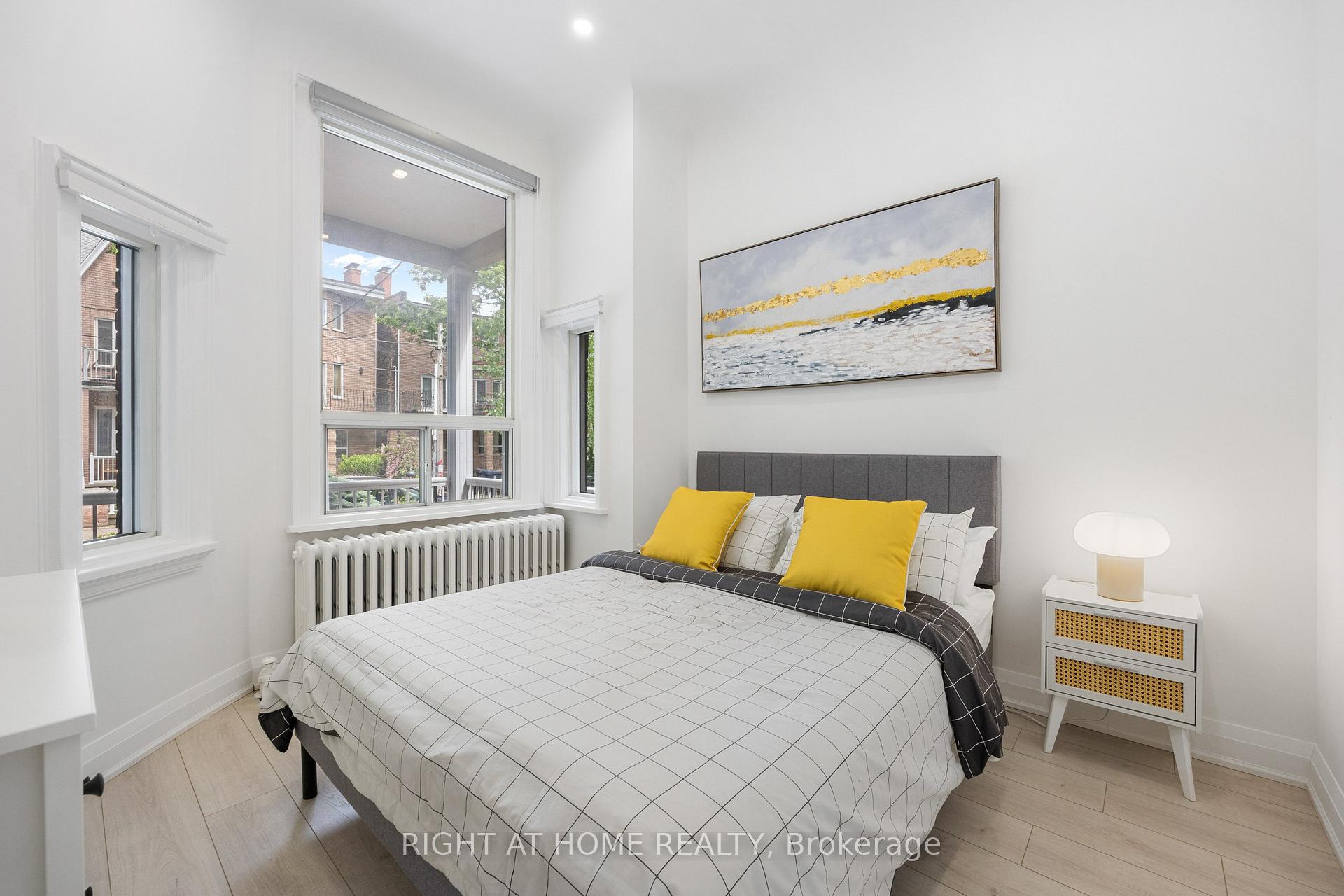 Photo 4 of Unit Main 1, 344 Shaw Street, Toronto, Trinity-Bellwoods — HOMEH