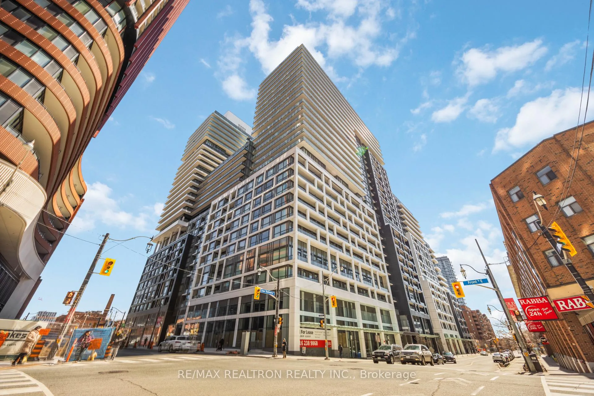 Front of Unit 1446, 135 Lower Sherbourne Street